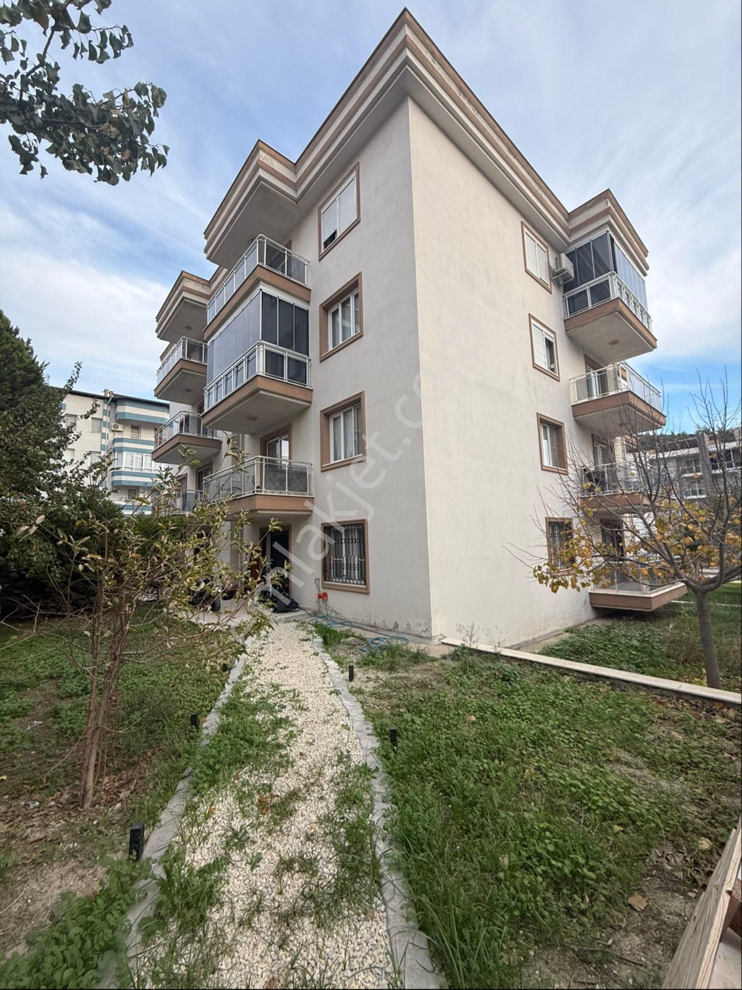 Devlet Hastanesi Yanında Satılık 3+1 - Görsel 11