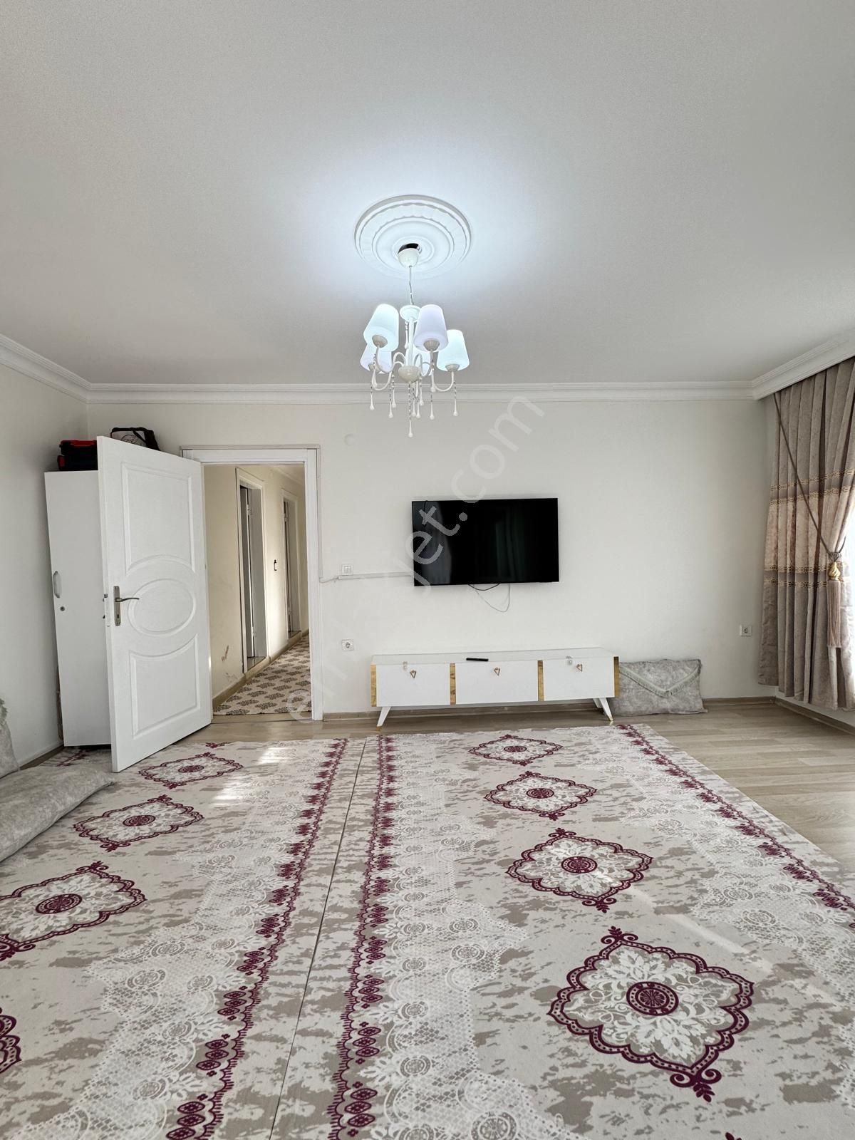 Esenyurt Bağlarçeşme Merkezi Konumda 2+1 Geniş Daire - Görsel 3