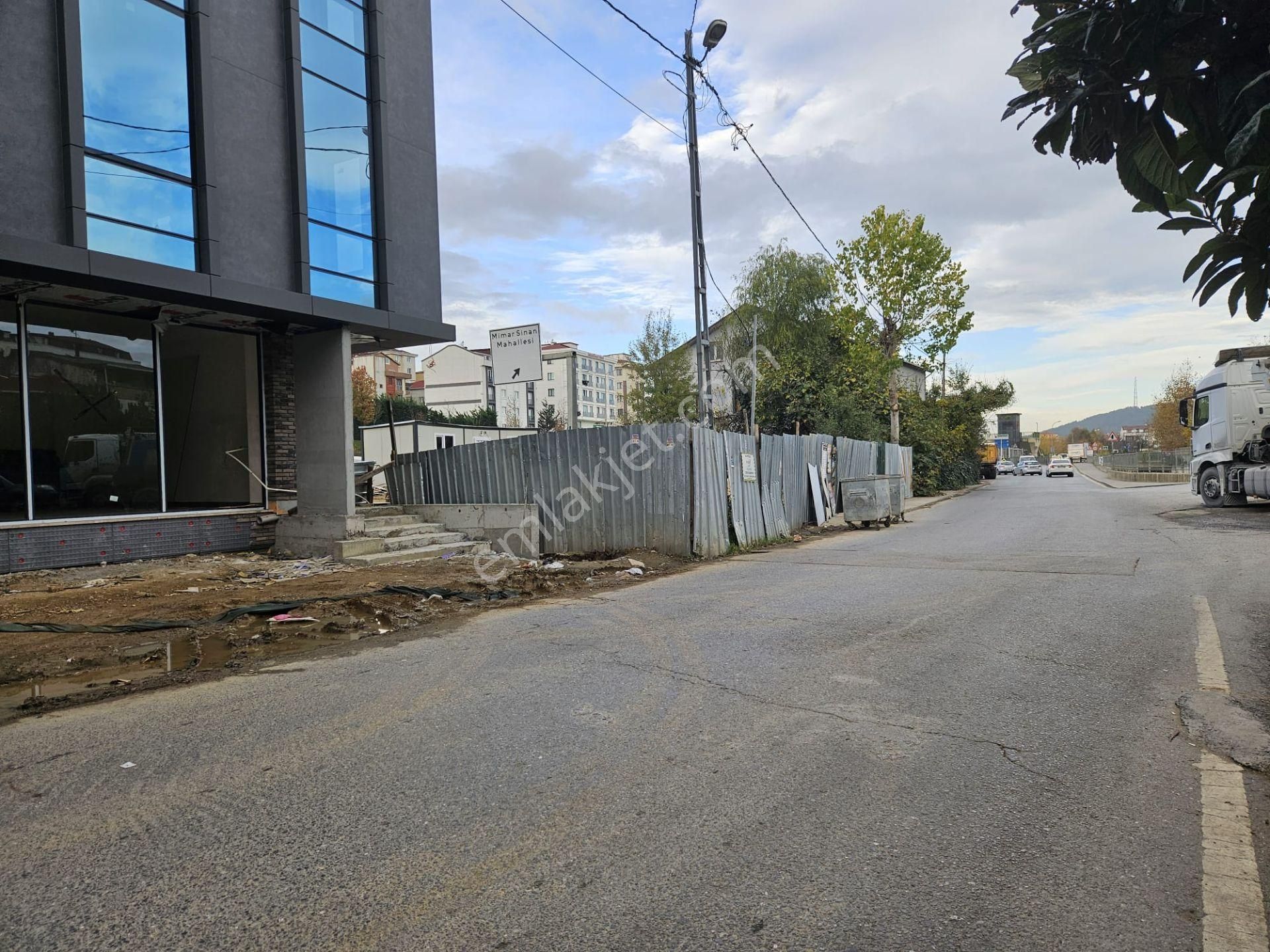 Çekmeköy'ün Değer Kazanan Bölgesi Mithatpaşa'da Kiralık Dükkan - Görsel 3