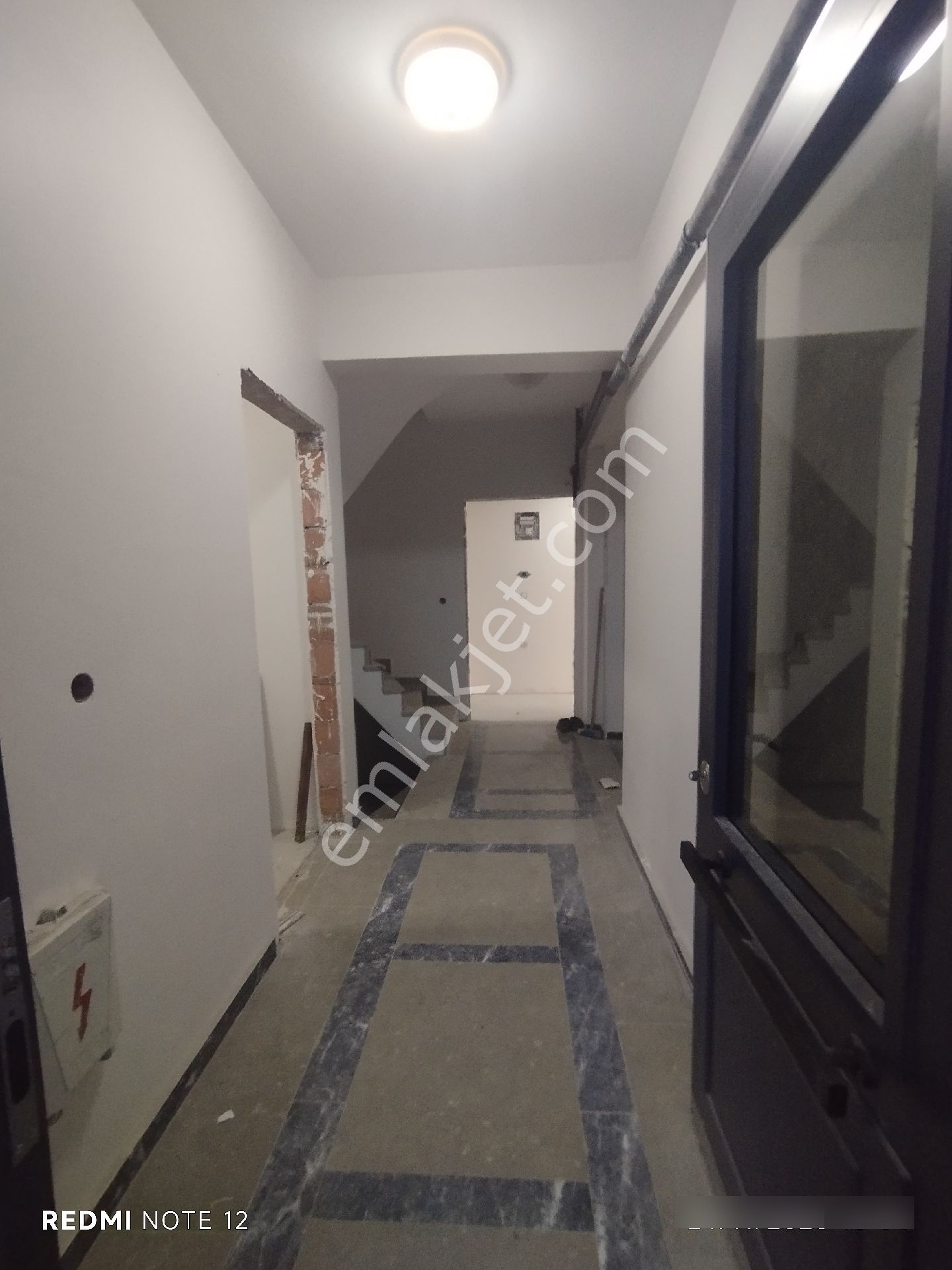 Ultra Lüx Kaliteli Malzemeli Şile Yolu Cepheli Aciiill Satılık Daire - Görsel 12