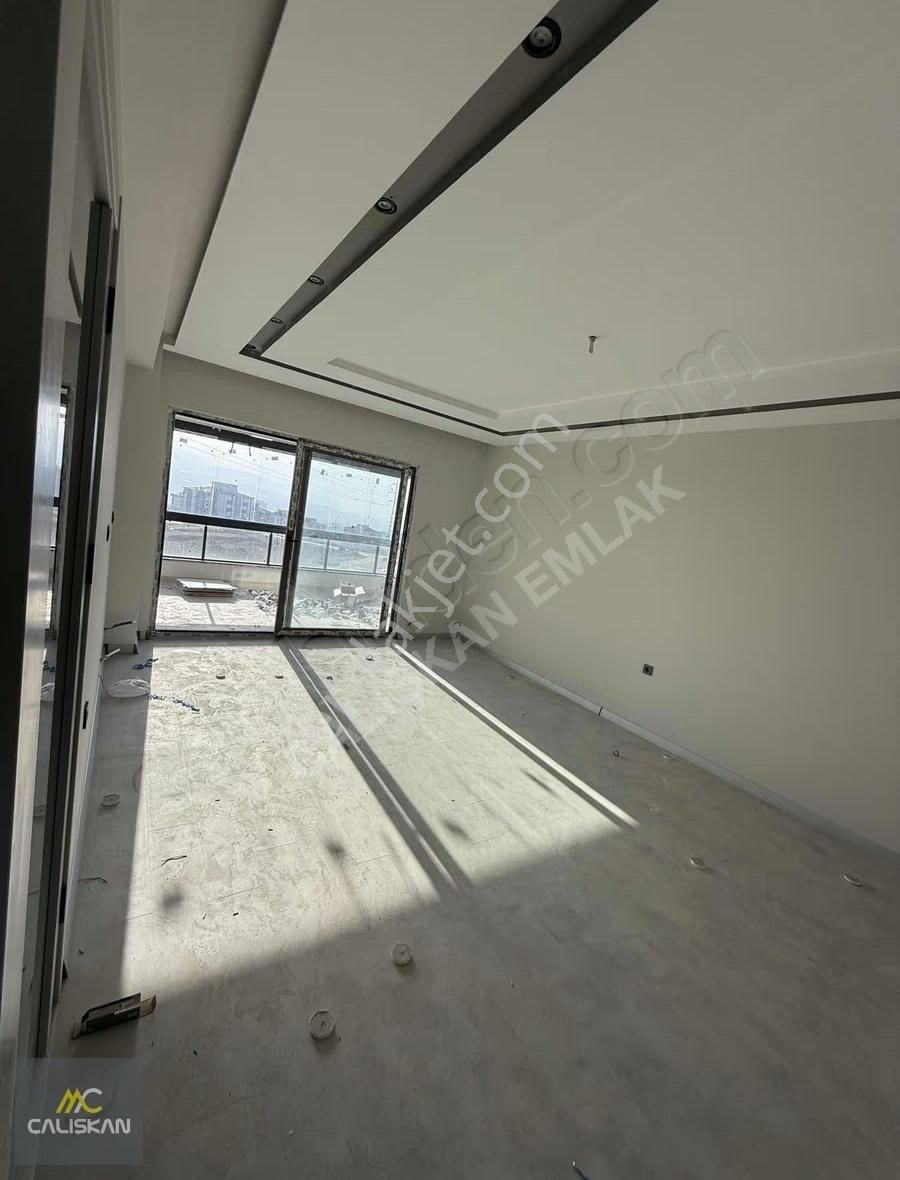 Güneşli'de Sıfır Lüks Site İçerisinde Arakat Satılık 3+1 Daire - Görsel 30