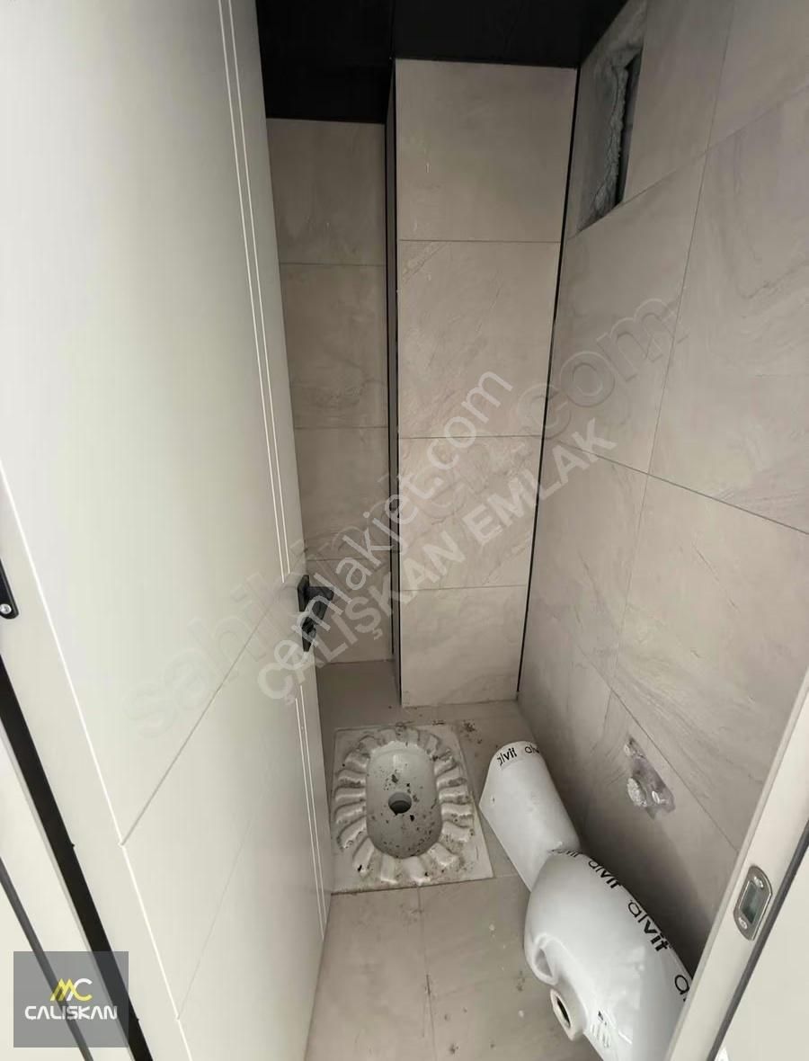 Güneşli'de Sıfır Lüks Site İçerisinde Arakat Satılık 3+1 Daire - Görsel 11