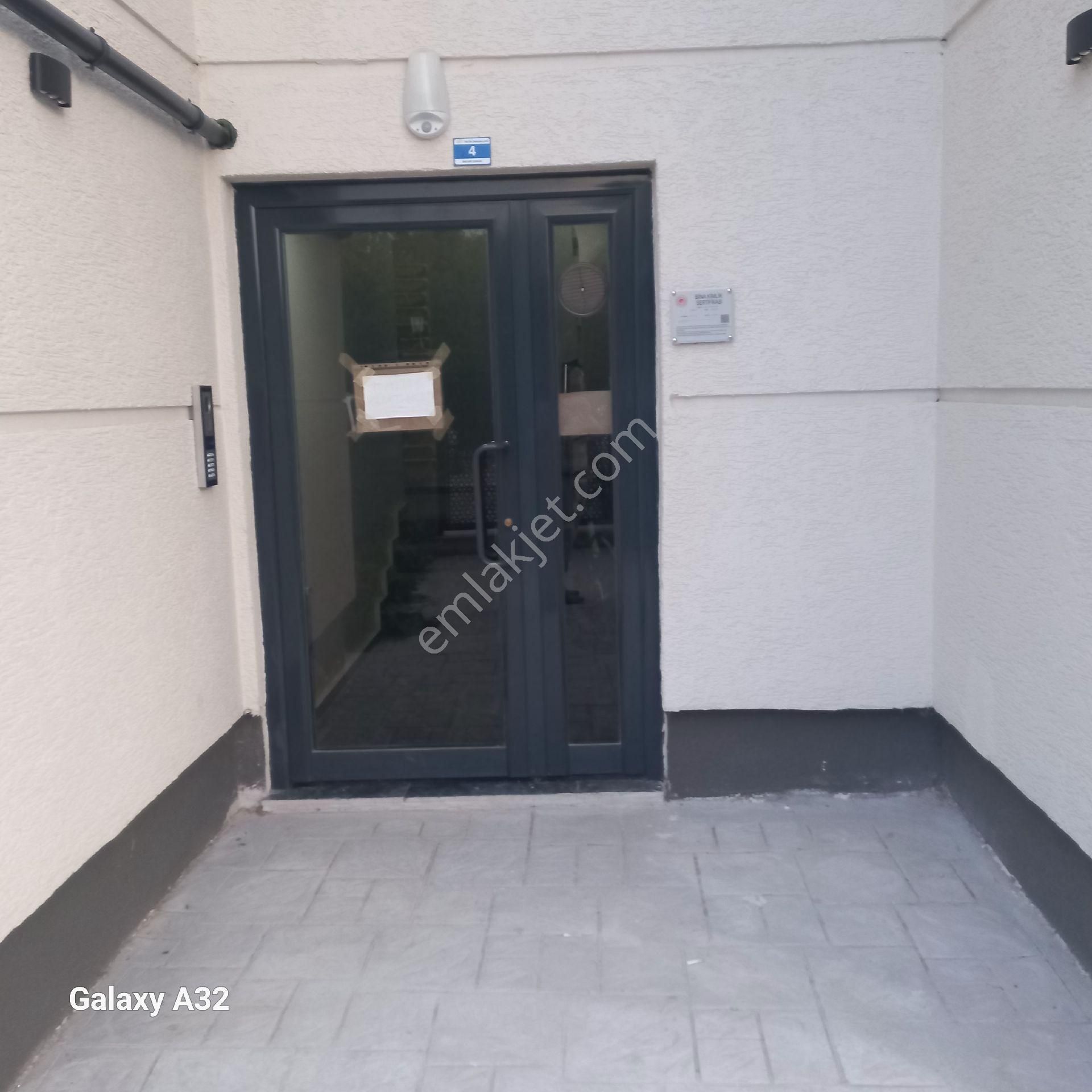 Fatıh Mah Saglık Ocağı Yanı 2+1 Ebeveyn Bânyolu 105 M² Satılık Daire - Görsel 2