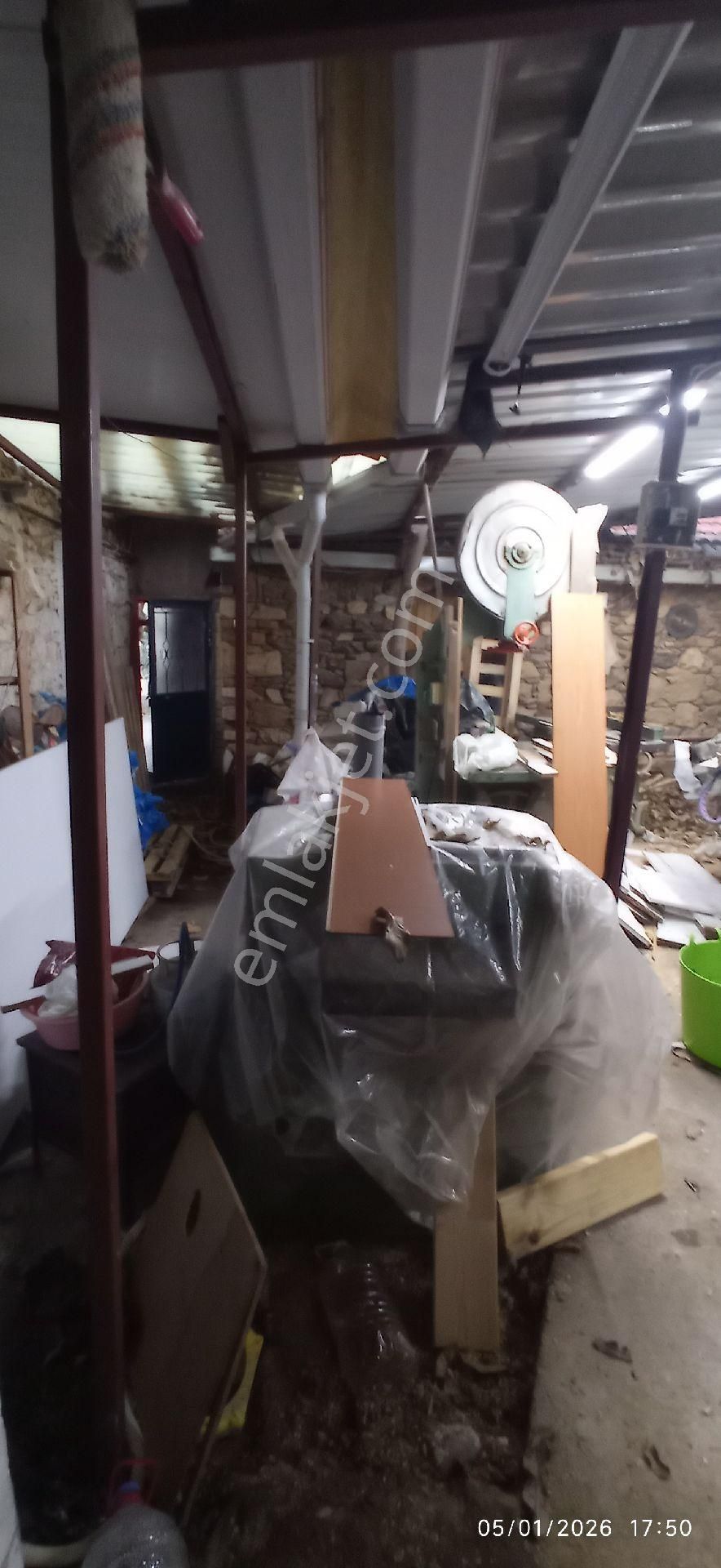 Güzelbahçe Yelki De Teknik Donanımlı Marangoz Atölyesi Kiralık. - Görsel 3