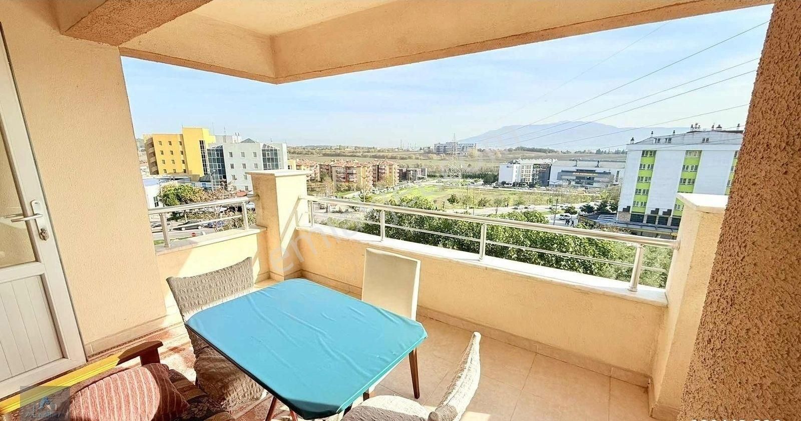 Alminadan Atatürk Cd Üzerinde Geniş M2 Kiralık Daire - Görsel 2