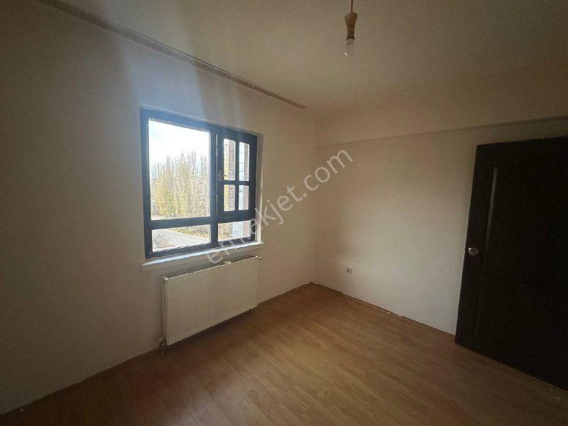 Alacaatlı Cad. 170 M², 4+1, 3 Balkonlu, Kiralık 1.kat (ara Kat) - Görsel 27