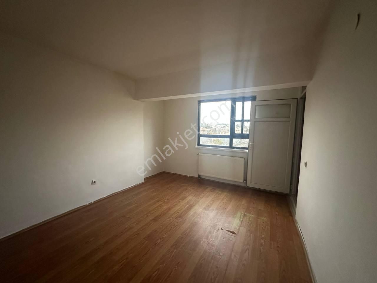 Alacaatlı Cad. 170 M², 4+1, 3 Balkonlu, Kiralık 1.kat (ara Kat) - Görsel 14