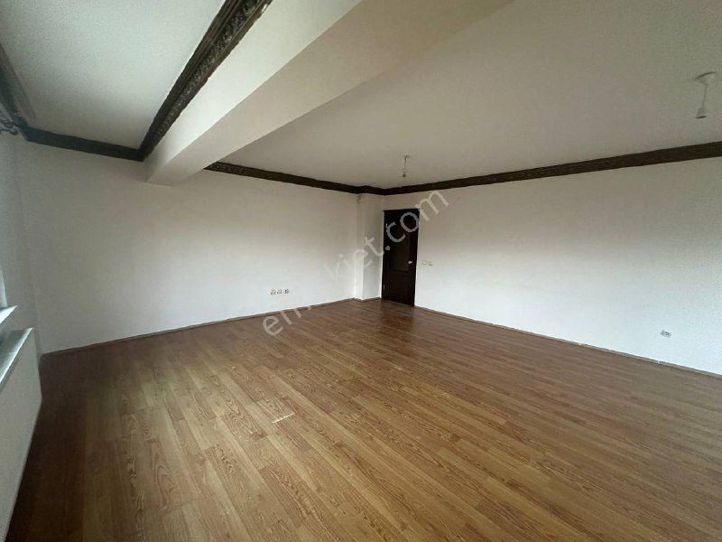 Alacaatlı Cad. 170 M², 4+1, 3 Balkonlu, Kiralık 1.kat (ara Kat) - Görsel 4