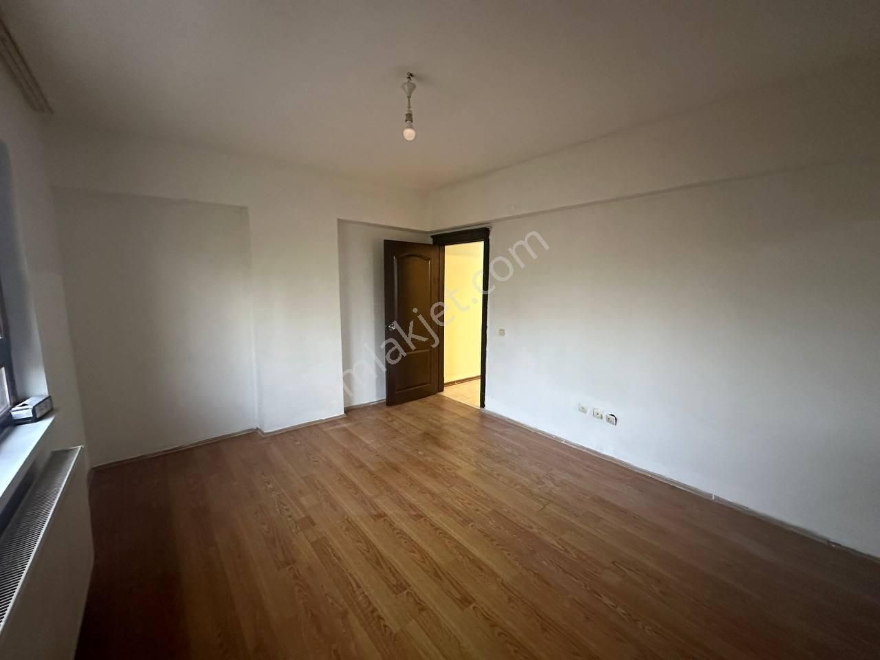 Alacaatlı Cad. 170 M², 4+1, 3 Balkonlu, Kiralık 1.kat (ara Kat) - Görsel 21