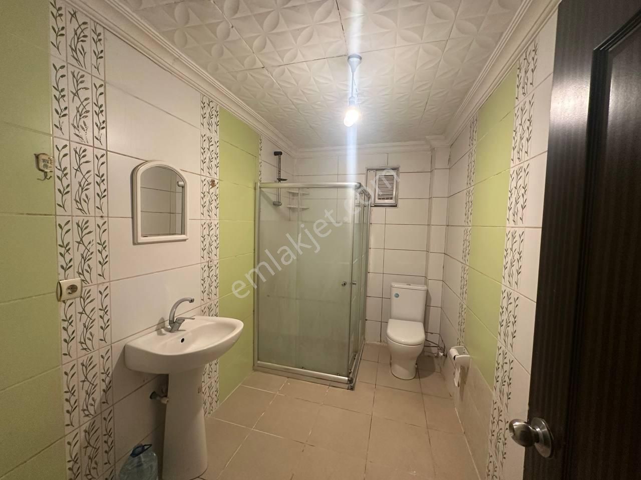 Alacaatlı Cad. 170 M², 4+1, 3 Balkonlu, Kiralık 1.kat (ara Kat) - Görsel 32