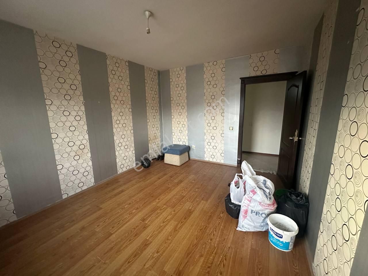 Alacaatlı Cad. 170 M², 4+1, 3 Balkonlu, Kiralık 1.kat (ara Kat) - Görsel 31