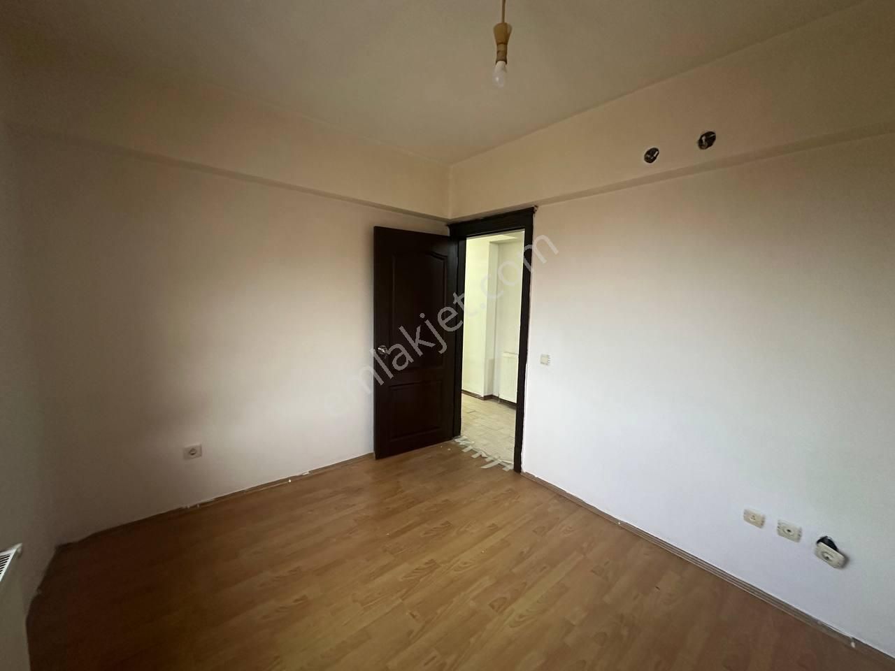 Alacaatlı Cad. 170 M², 4+1, 3 Balkonlu, Kiralık 1.kat (ara Kat) - Görsel 26