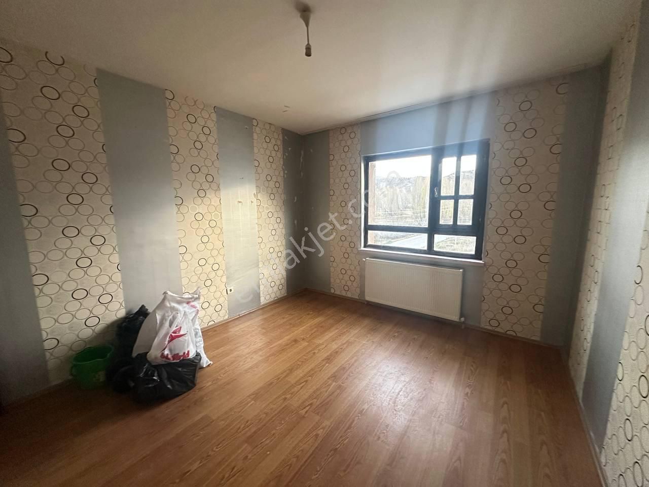 Alacaatlı Cad. 170 M², 4+1, 3 Balkonlu, Kiralık 1.kat (ara Kat) - Görsel 29