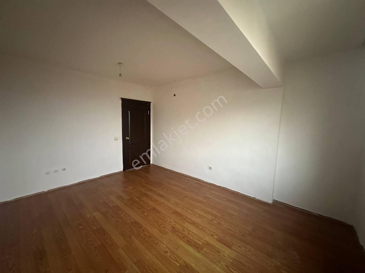 Alacaatlı Cad. 170 M², 4+1, 3 Balkonlu, Kiralık 1.kat (ara Kat) - Görsel 15