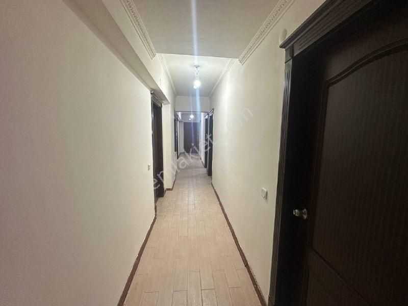 Alacaatlı Cad. 170 M², 4+1, 3 Balkonlu, Kiralık 1.kat (ara Kat) - Görsel 35