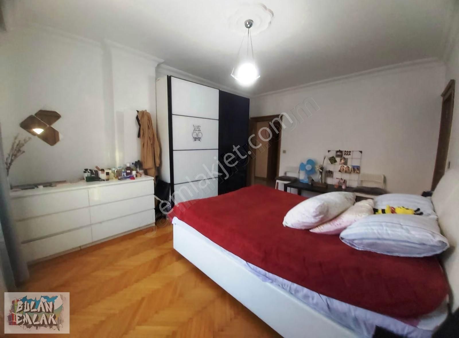 Bulan'dan Ulus Parkına Yakın Kısmi Manzaralı Otoparklı 3+1 Daire - Görsel 21