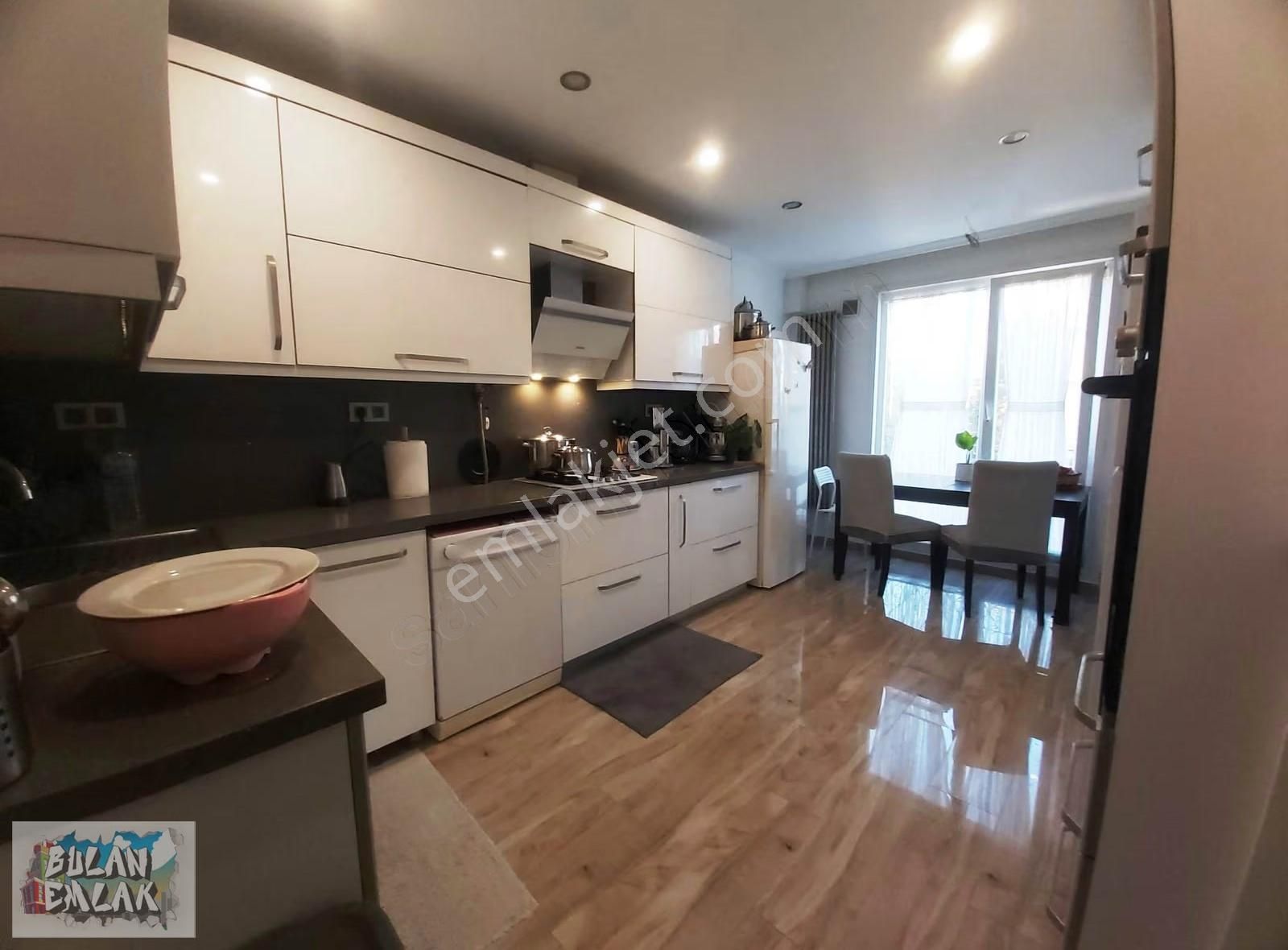 Bulan'dan Ulus Parkına Yakın Kısmi Manzaralı Otoparklı 3+1 Daire - Görsel 13