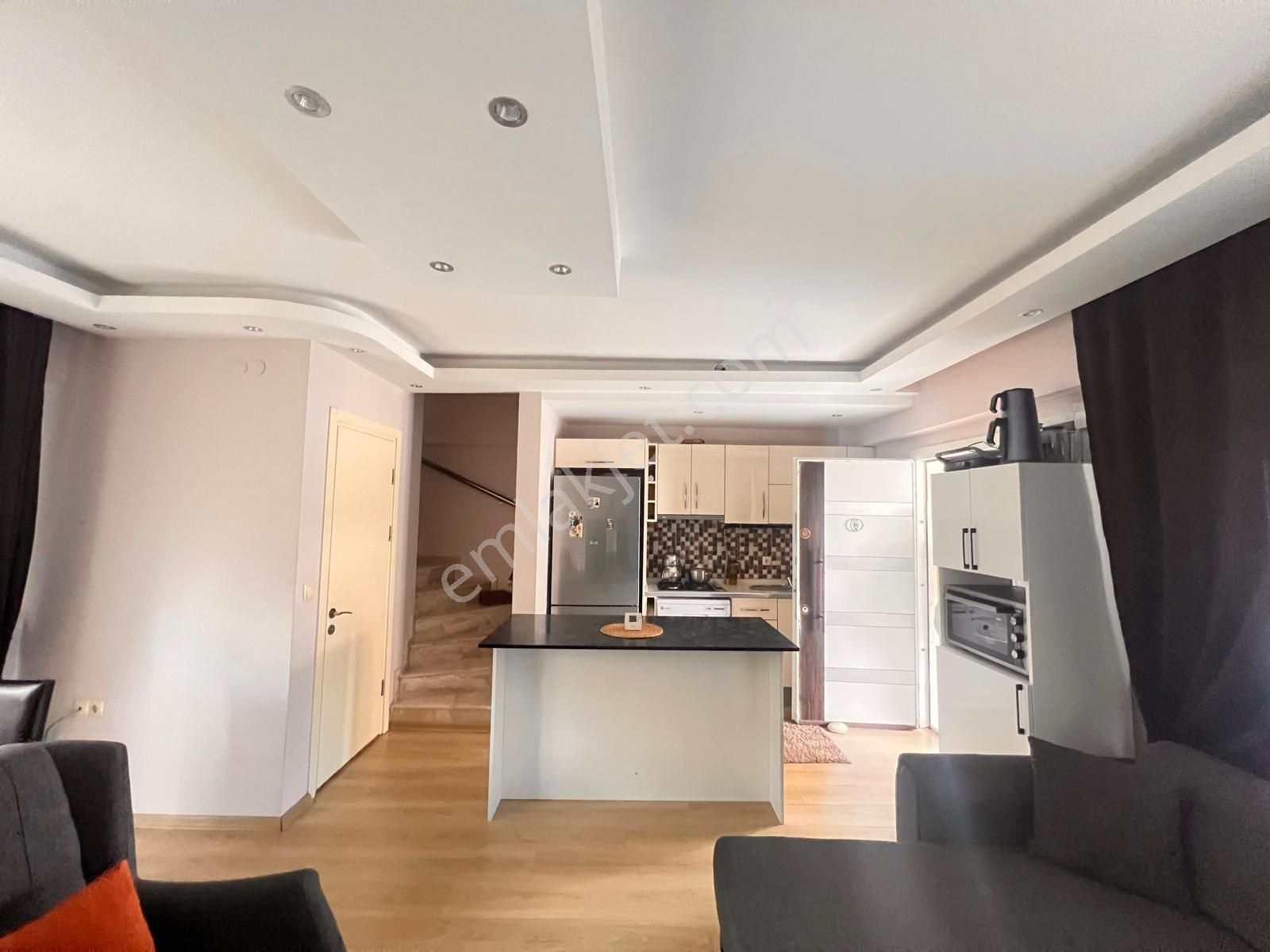 Alıağa Çakmaklı 'da Her Katında Denız Manzaralı Trıplex Doğalgazlı Satılık Yazlık - Görsel 14