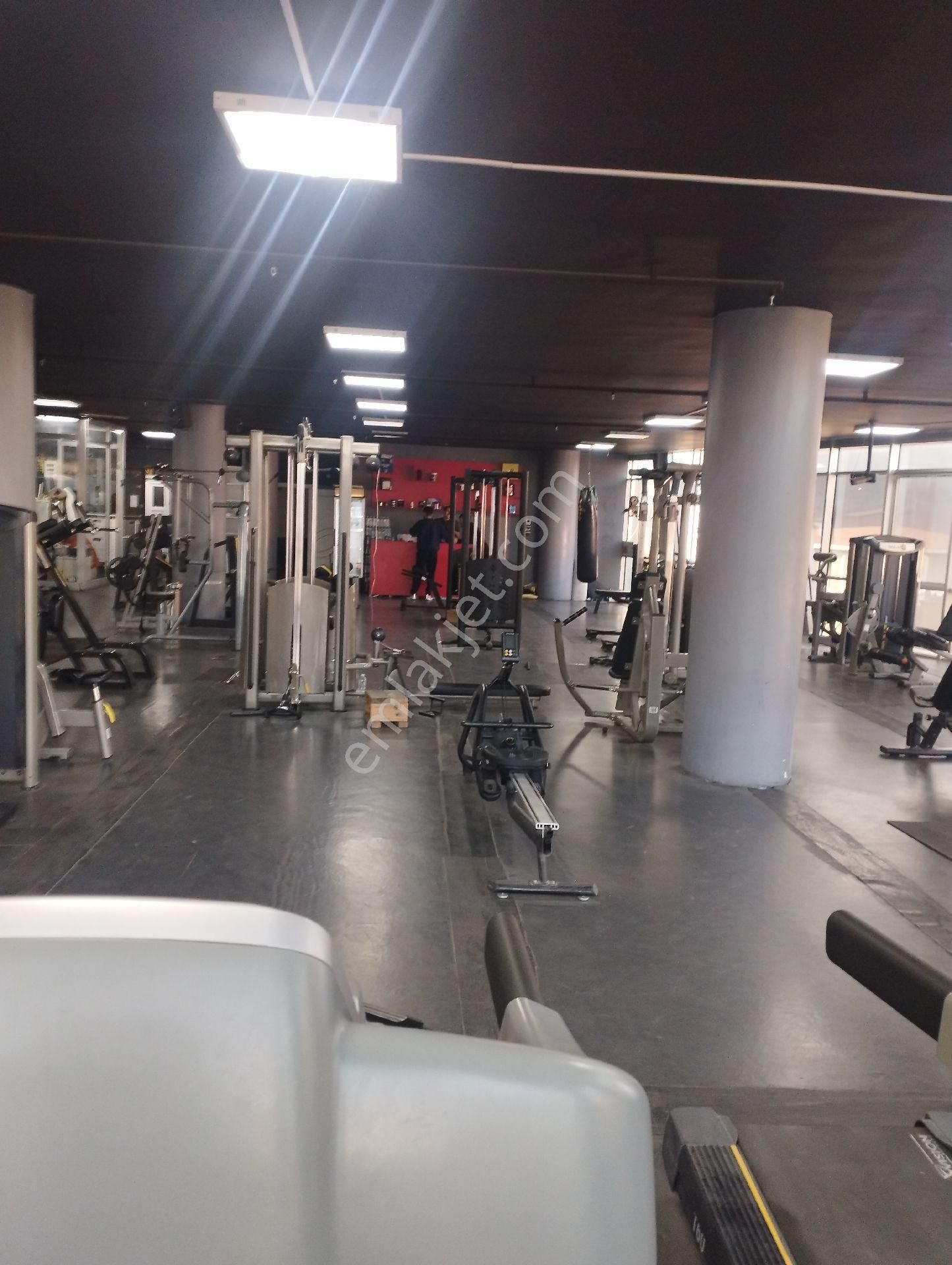 Sahibinden 350 M2 Kiralık Dükkan - Görsel 7