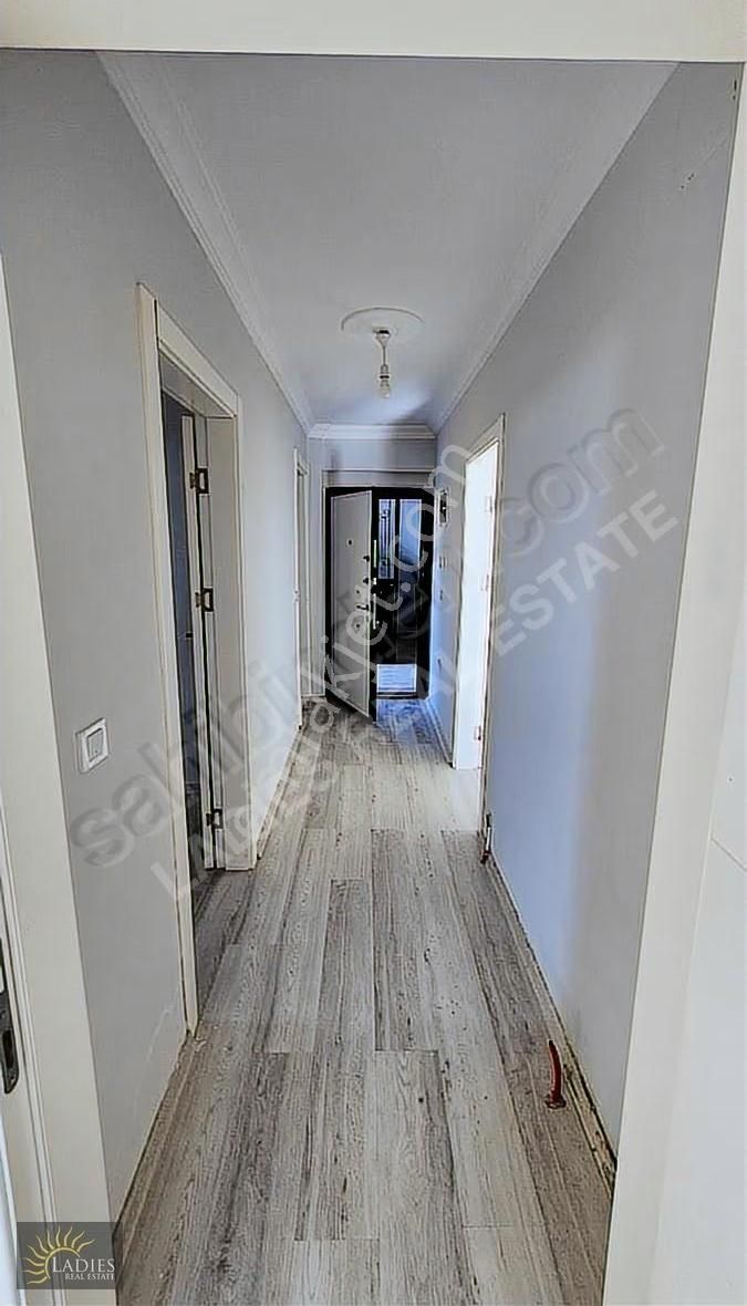 Ladıes Emlak'tan Ortaca Karaburun Da Satılık 2+1 Havuzlu Daire - Görsel 3