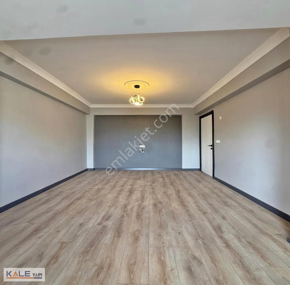 Metrobüse Yakın Sıfır Lüks Arakat Daire - Görsel 30