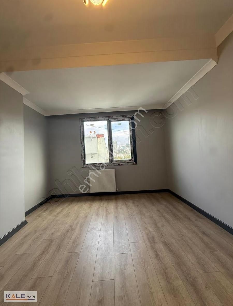 Metrobüse Yakın Sıfır Lüks Arakat Daire - Görsel 10