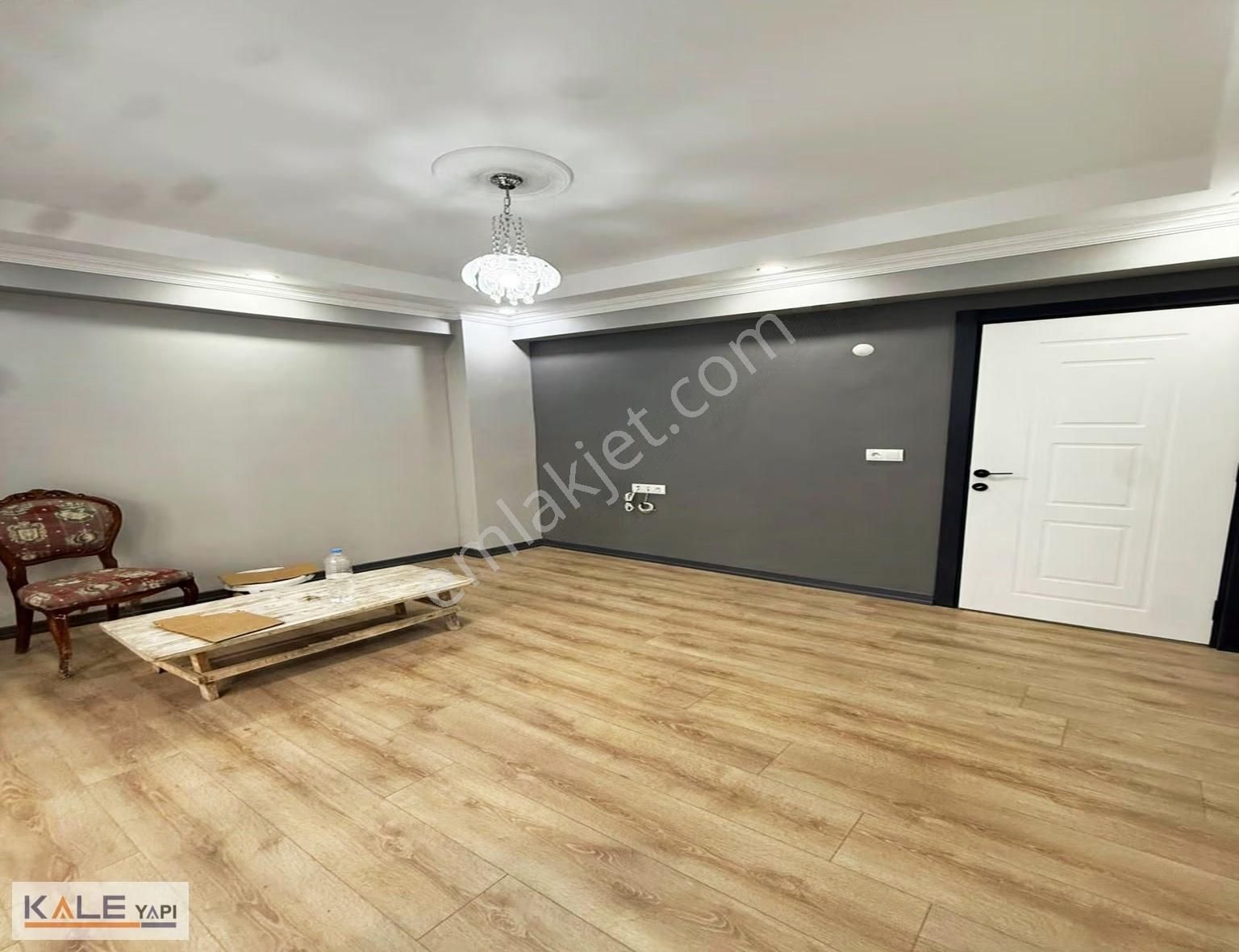 Bahçeşehir Lokasyonunda Tek Daire Üzeri Yüksek Giriş 2+1 - Görsel 30