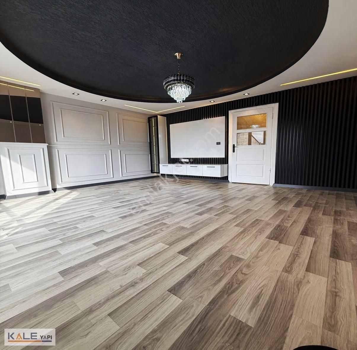 Bahçeşehire Komşu Tek Daire Üzeri Satılık 2+1 - Görsel 12