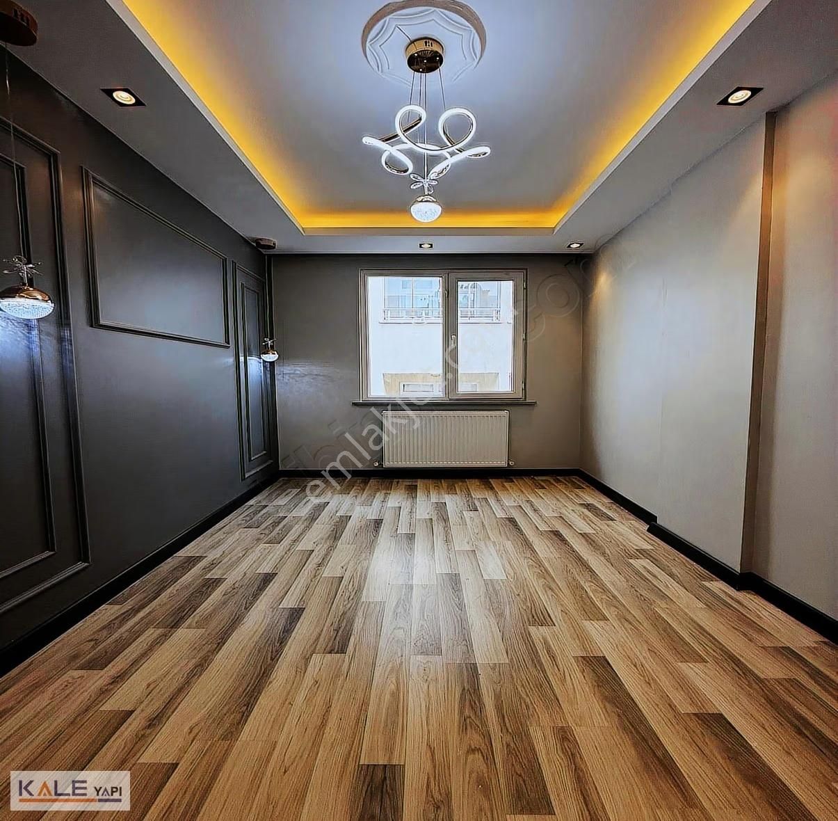 Bahçeşehire Komşu Tek Daire Üzeri Satılık 2+1 - Görsel 20