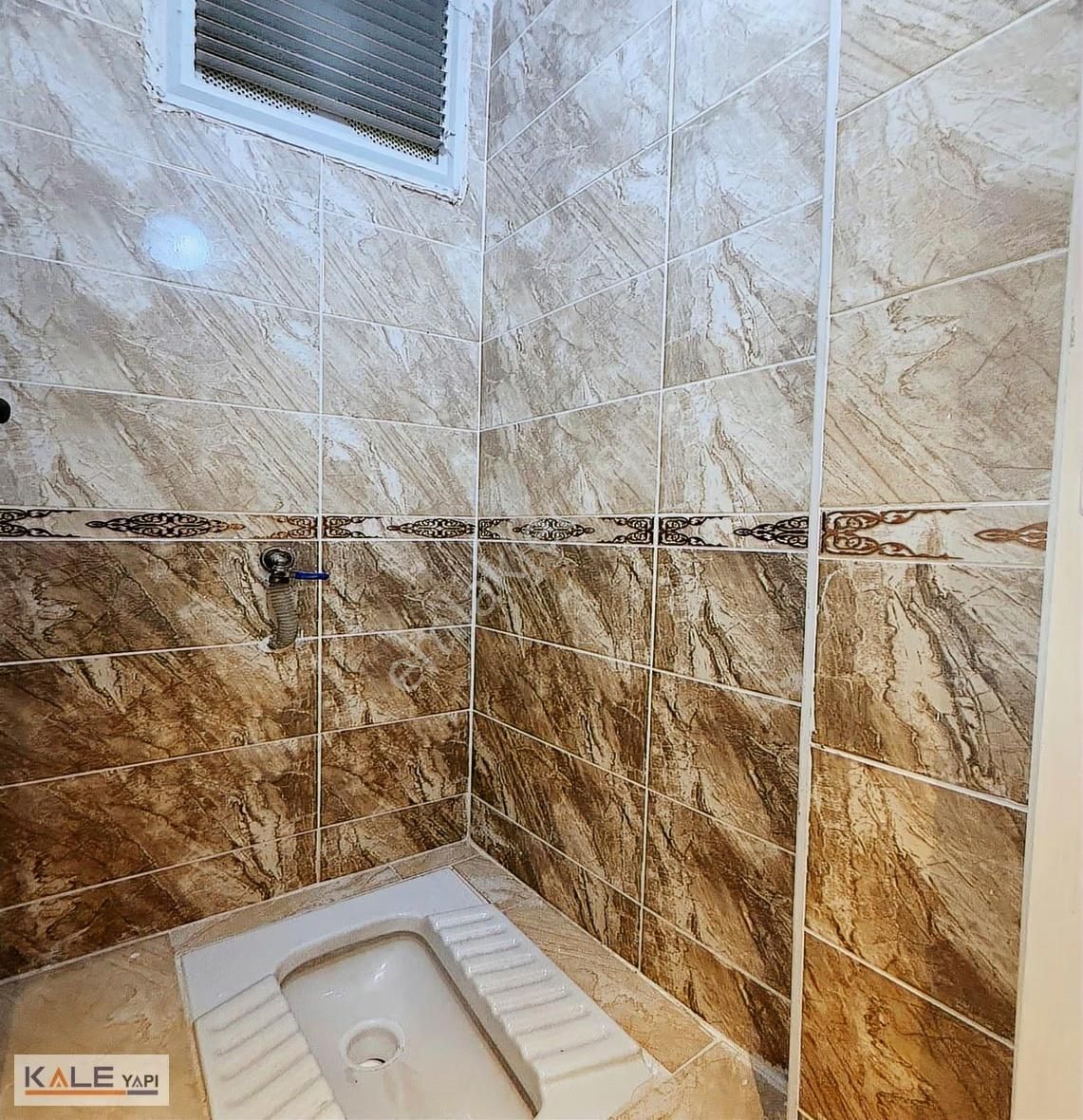 Bahçeşehire Komşu Tek Daire Üzeri Satılık 2+1 - Görsel 23