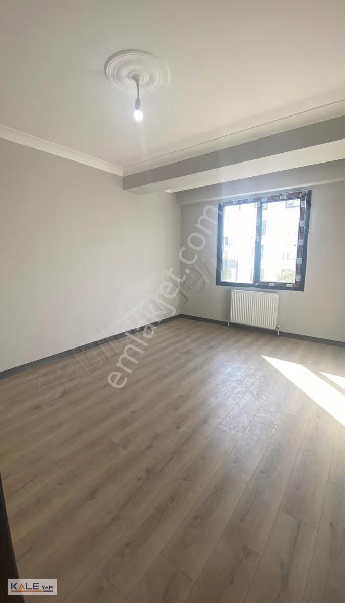 Avcılarda Göl Manzaralı Lüks Daireler - Görsel 11