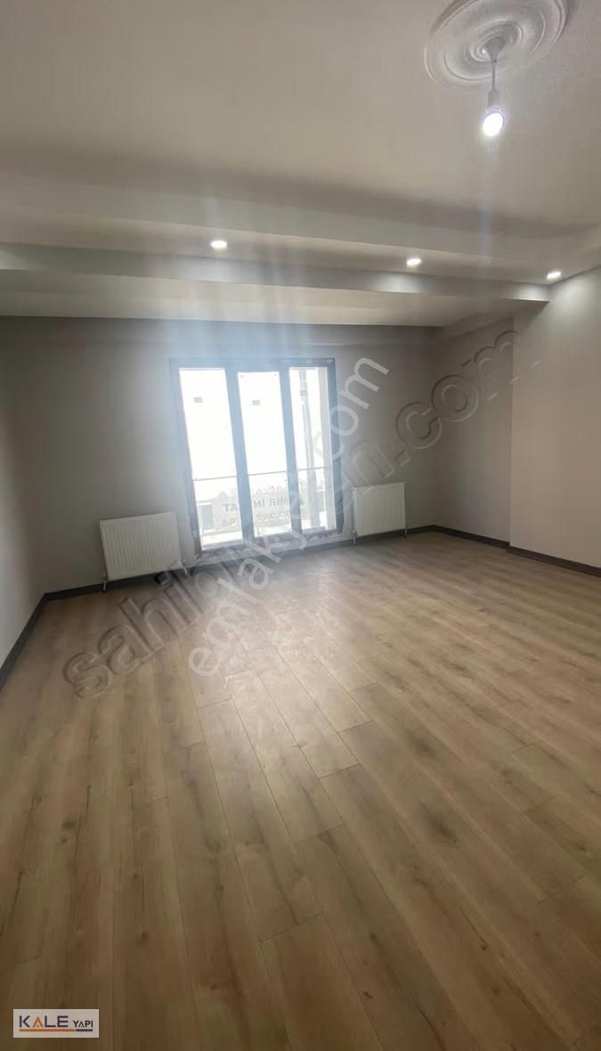 Avcılarda Göl Manzaralı Lüks Daireler - Görsel 2