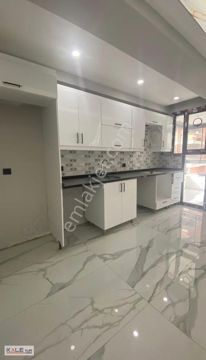 Avcılar Tahtakalede Dubleks Göl Manzaralı Daire - Görsel 8