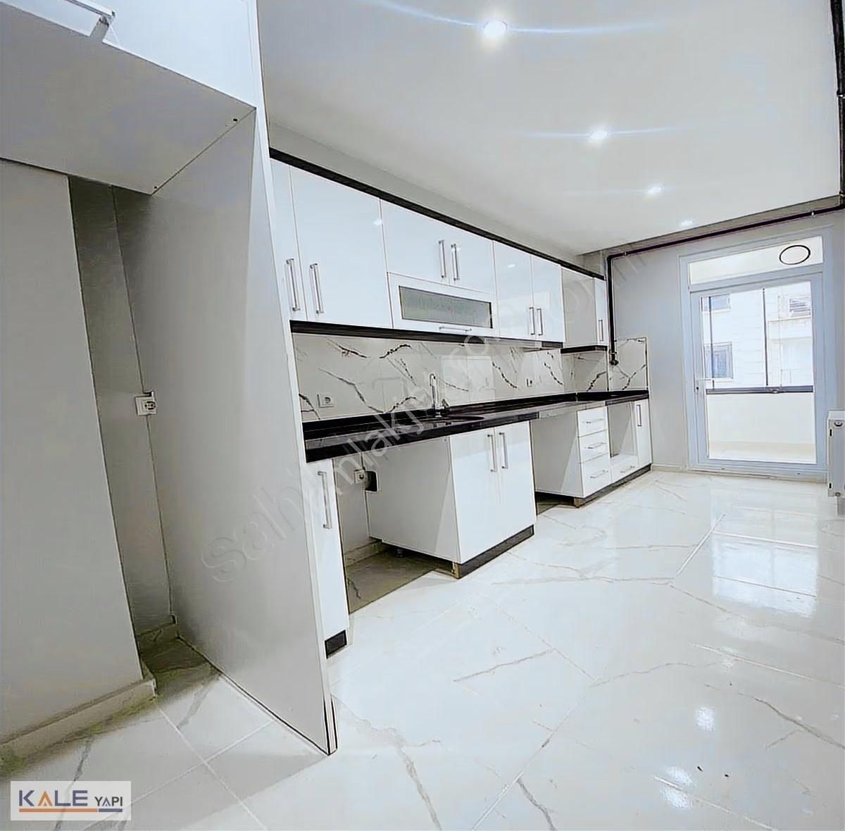 Bahçeşehir Lokasyonunda Sıfır 2+1 Kat Mülkiyetli Daire - Görsel 23