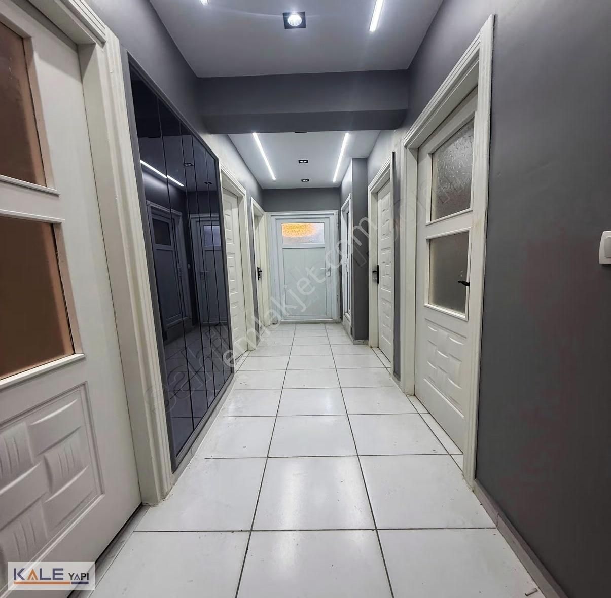 Bahçeşehir Lokasyonunda Yatırıma Uygun Satılık 3+1 - Görsel 13