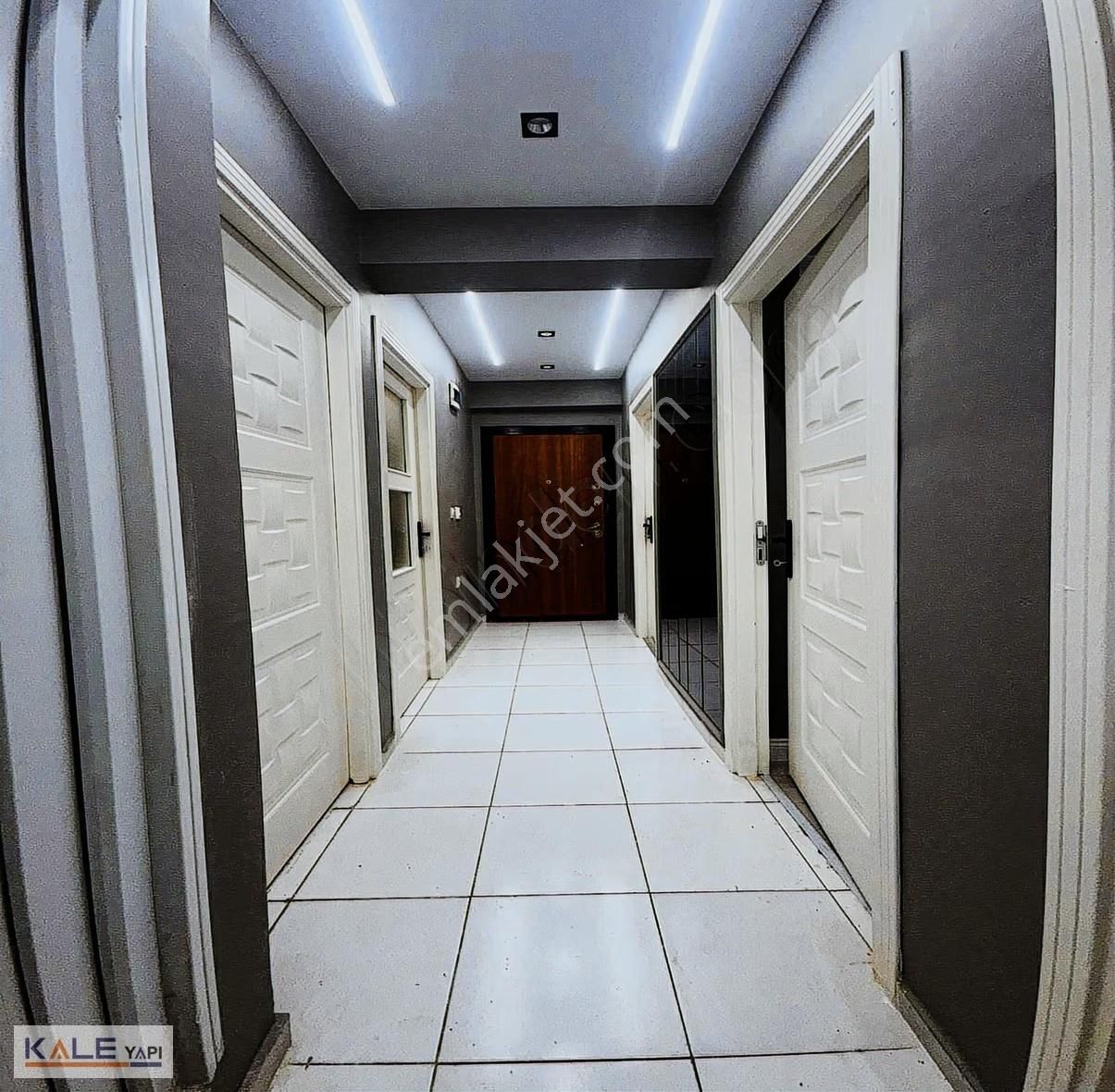 Bahçeşehir Lokasyonunda Yatırıma Uygun Satılık 3+1 - Görsel 5