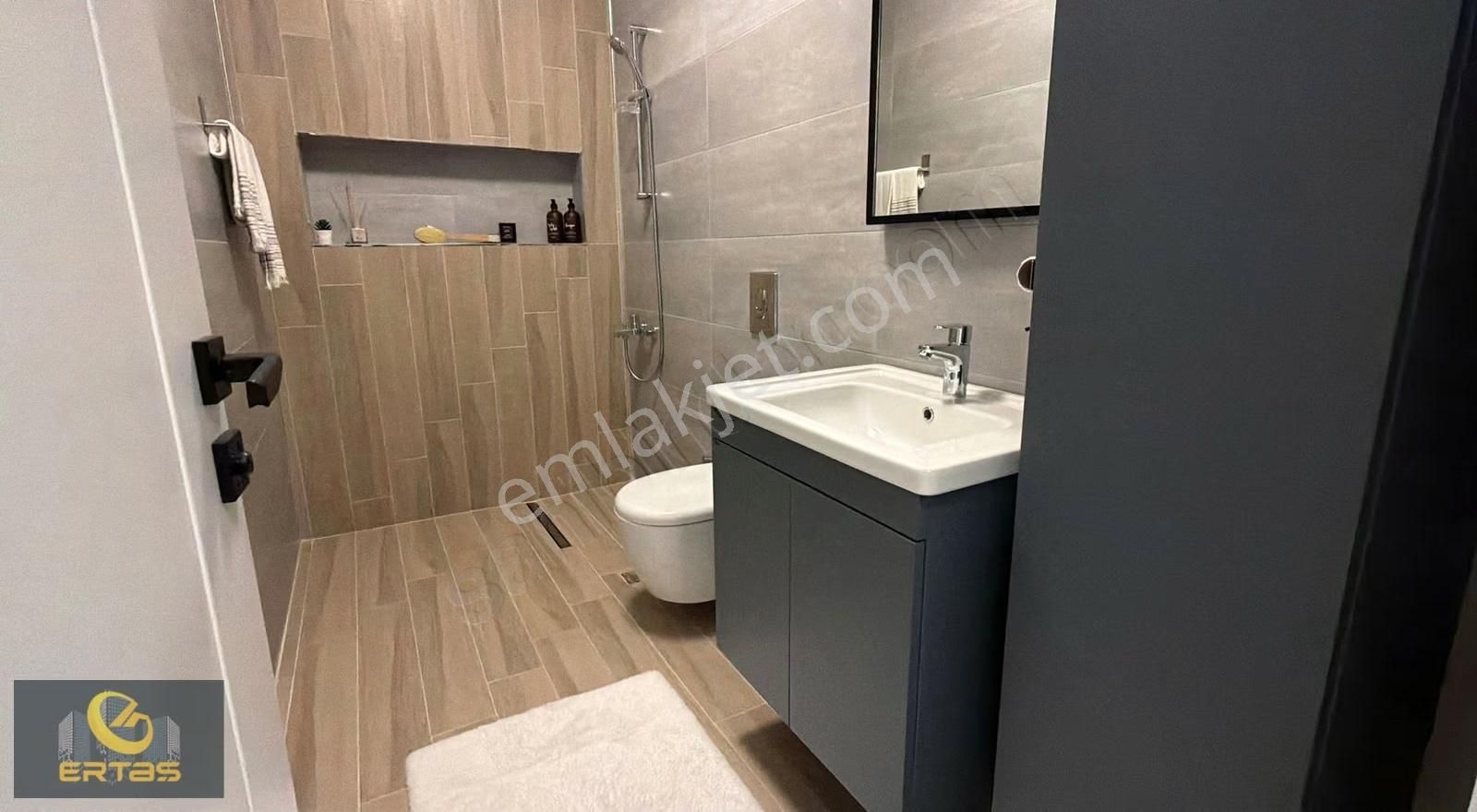 Özenle Tasarlanmış Muhteşem Villa - Görsel 21