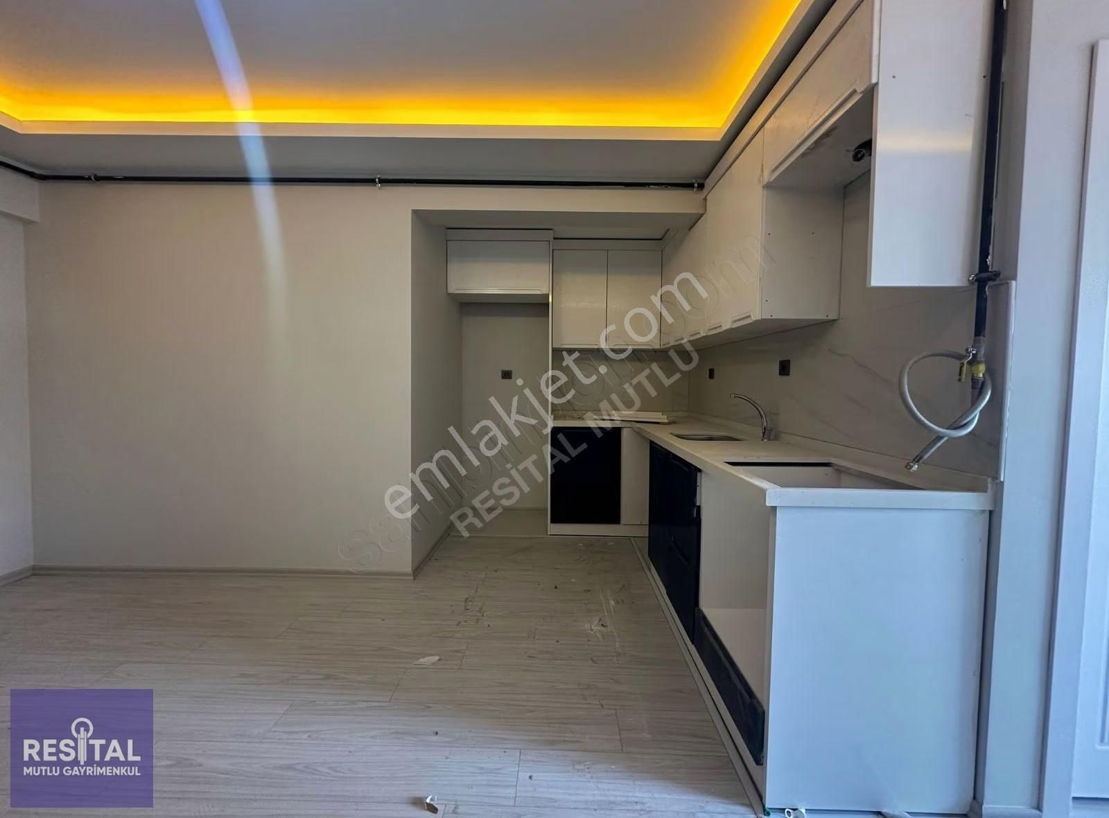 Rs Mutlu Özlüce Köy İçinde Kiralık 1+1 Sıfır Daire - Görsel 7
