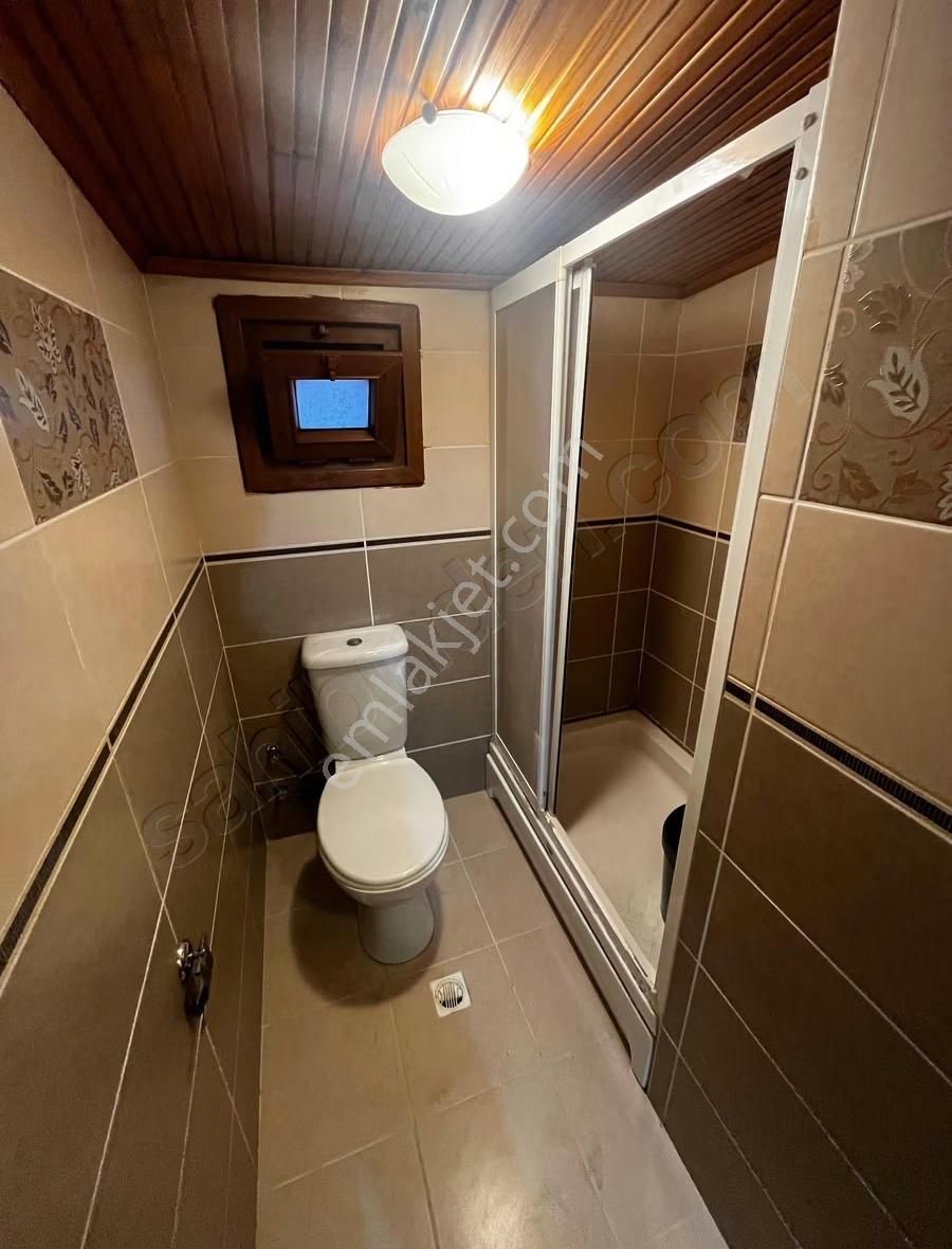 Pendik Esenler'de Ahşap Detaylı Şık Çatı Katı 2+1 Kiralık Daire - Görsel 19