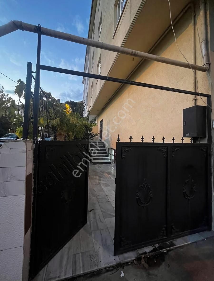 Pendik Esenler'de Ahşap Detaylı Şık Çatı Katı 2+1 Kiralık Daire - Görsel 14