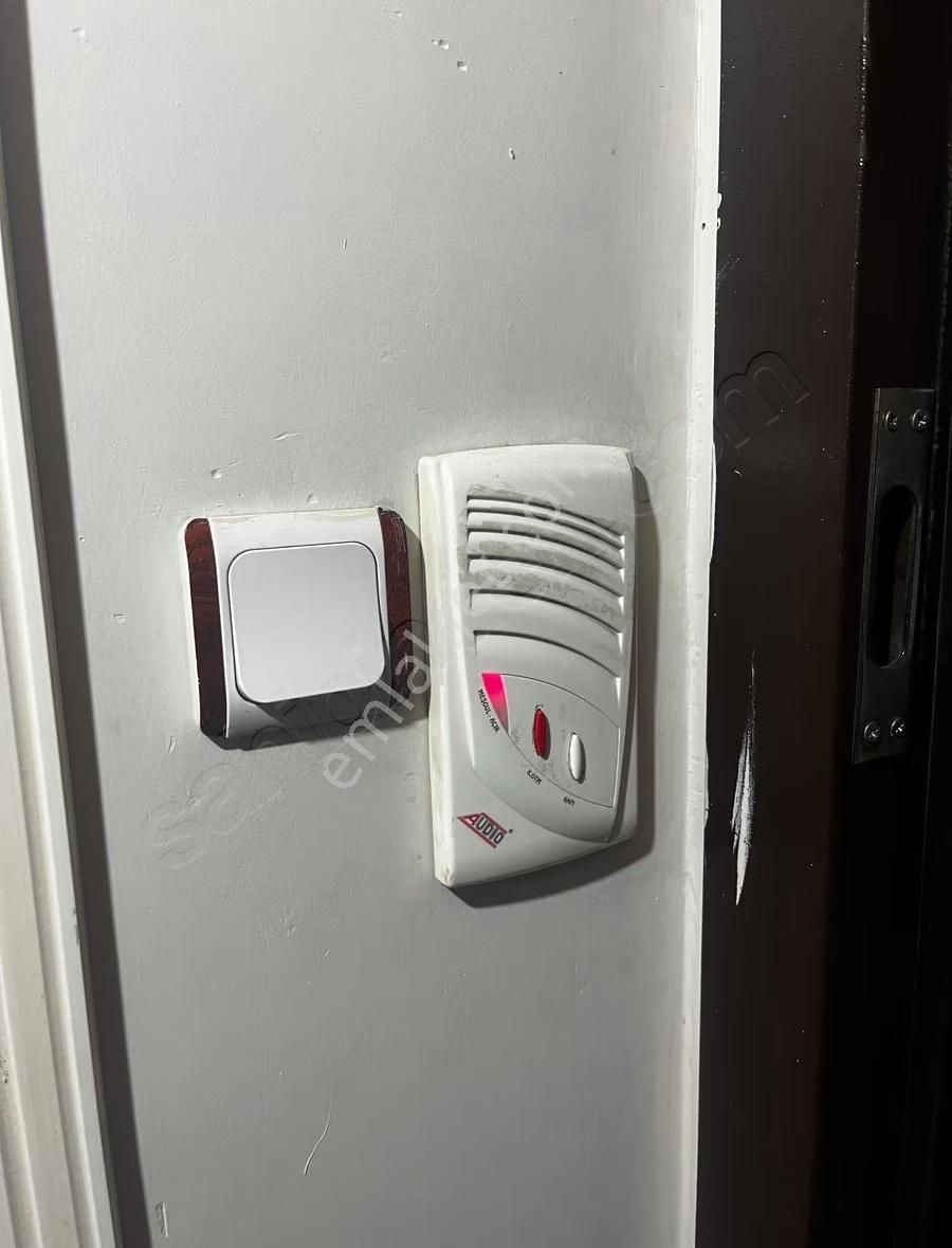 Pendik Esenler'de Ahşap Detaylı Şık Çatı Katı 2+1 Kiralık Daire - Görsel 9