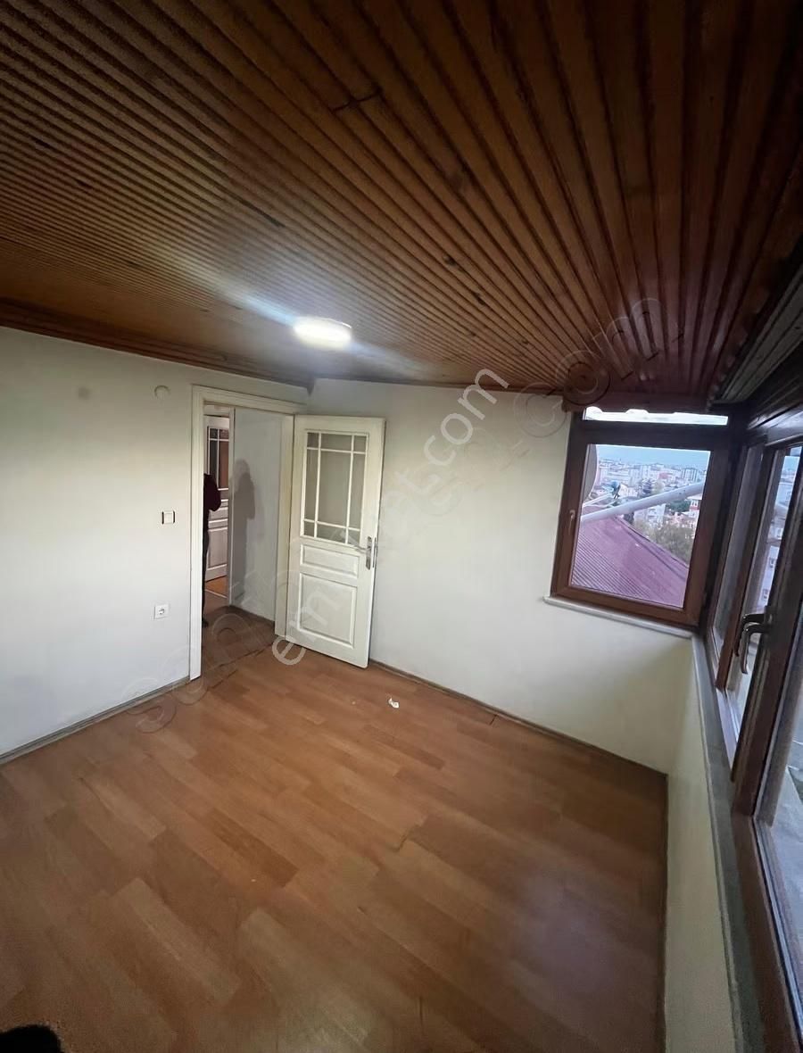 Pendik Esenler'de Ahşap Detaylı Şık Çatı Katı 2+1 Kiralık Daire - Görsel 17