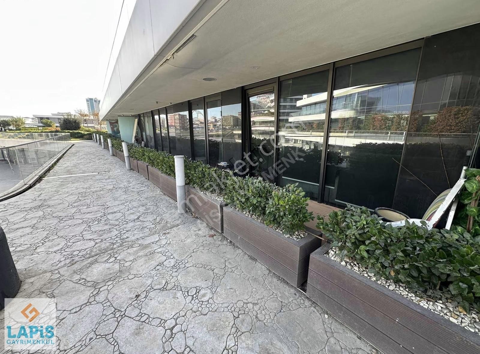 Platform Merterde Teras Katlı En Geniş 1+1 110 M2 - Görsel 17
