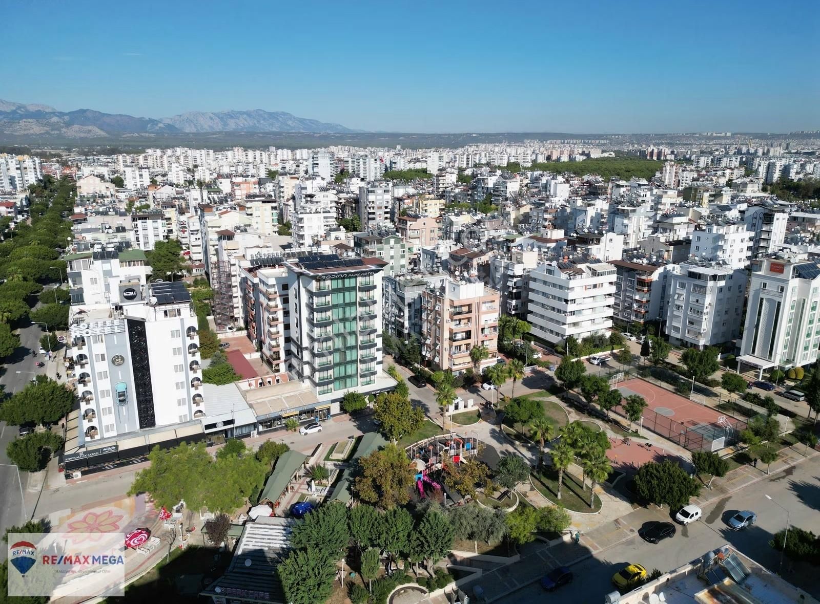 Altınkum'da Denize 700m Park Manzaralı Masrafsız 2+1 Daire - Görsel 9