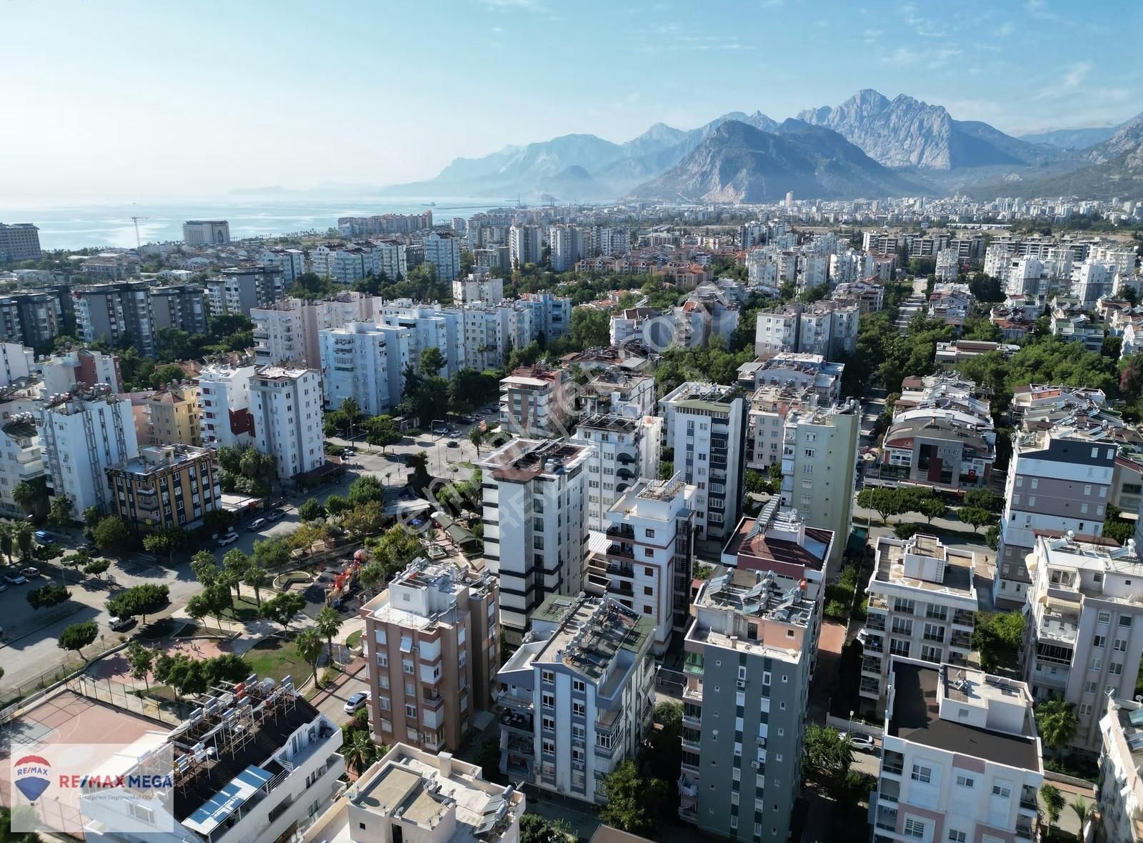 Altınkum'da Denize 700m Park Manzaralı Masrafsız 2+1 Daire - Görsel 20