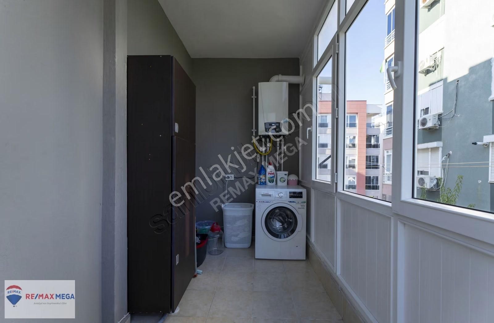 Altınkum'da Denize 700m Park Manzaralı Masrafsız 2+1 Daire - Görsel 18
