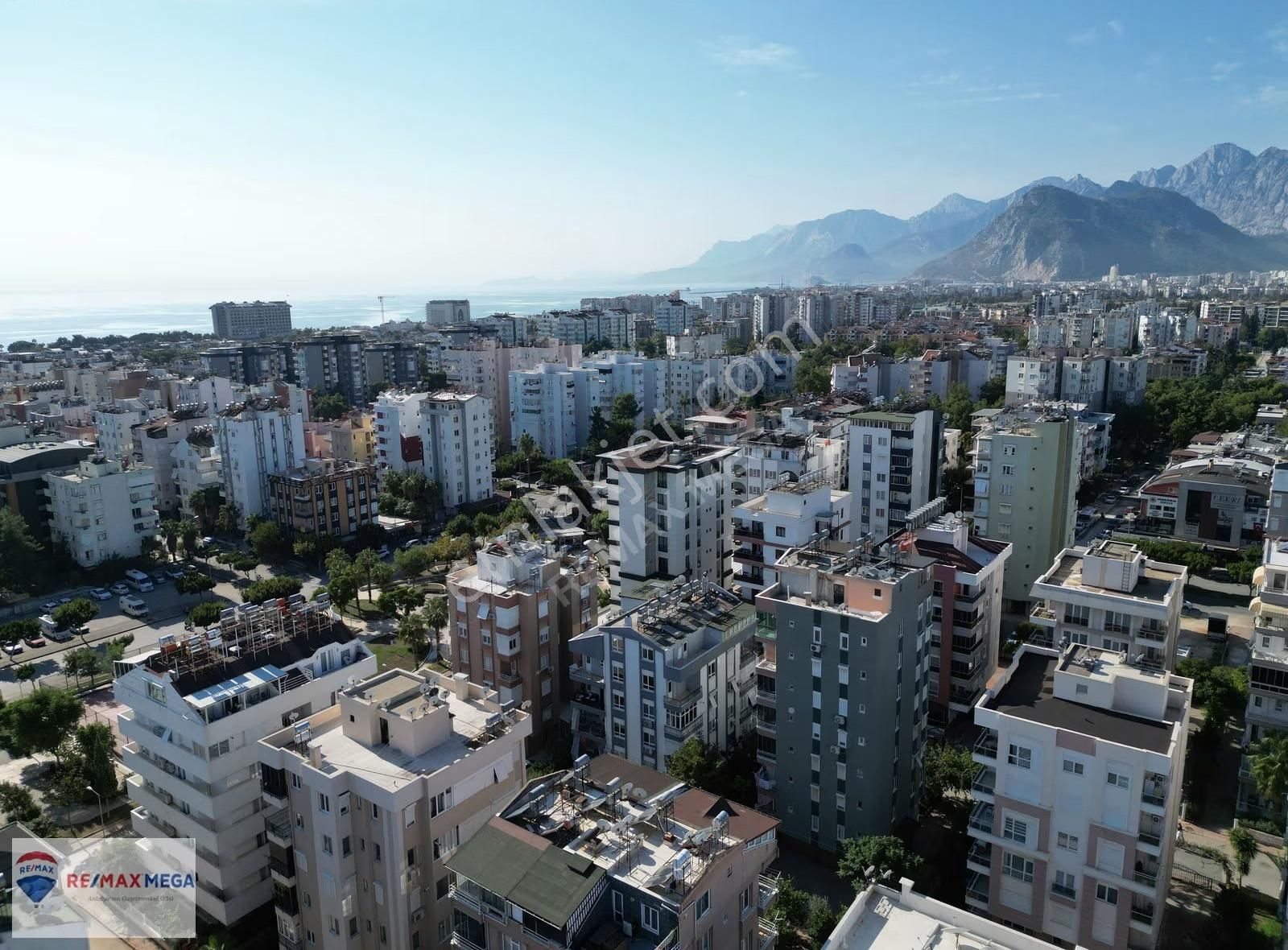 Altınkum'da Denize 700m Park Manzaralı Masrafsız 2+1 Daire - Görsel 10