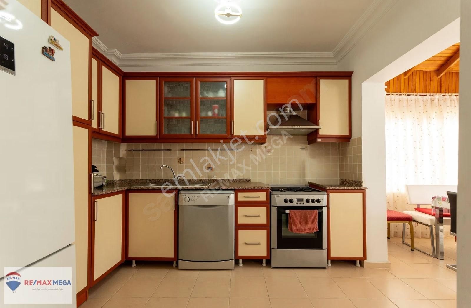 Konyaaltında Deniz-üniversite Arasında Eşsiz Konum Satılık Daire - Görsel 35