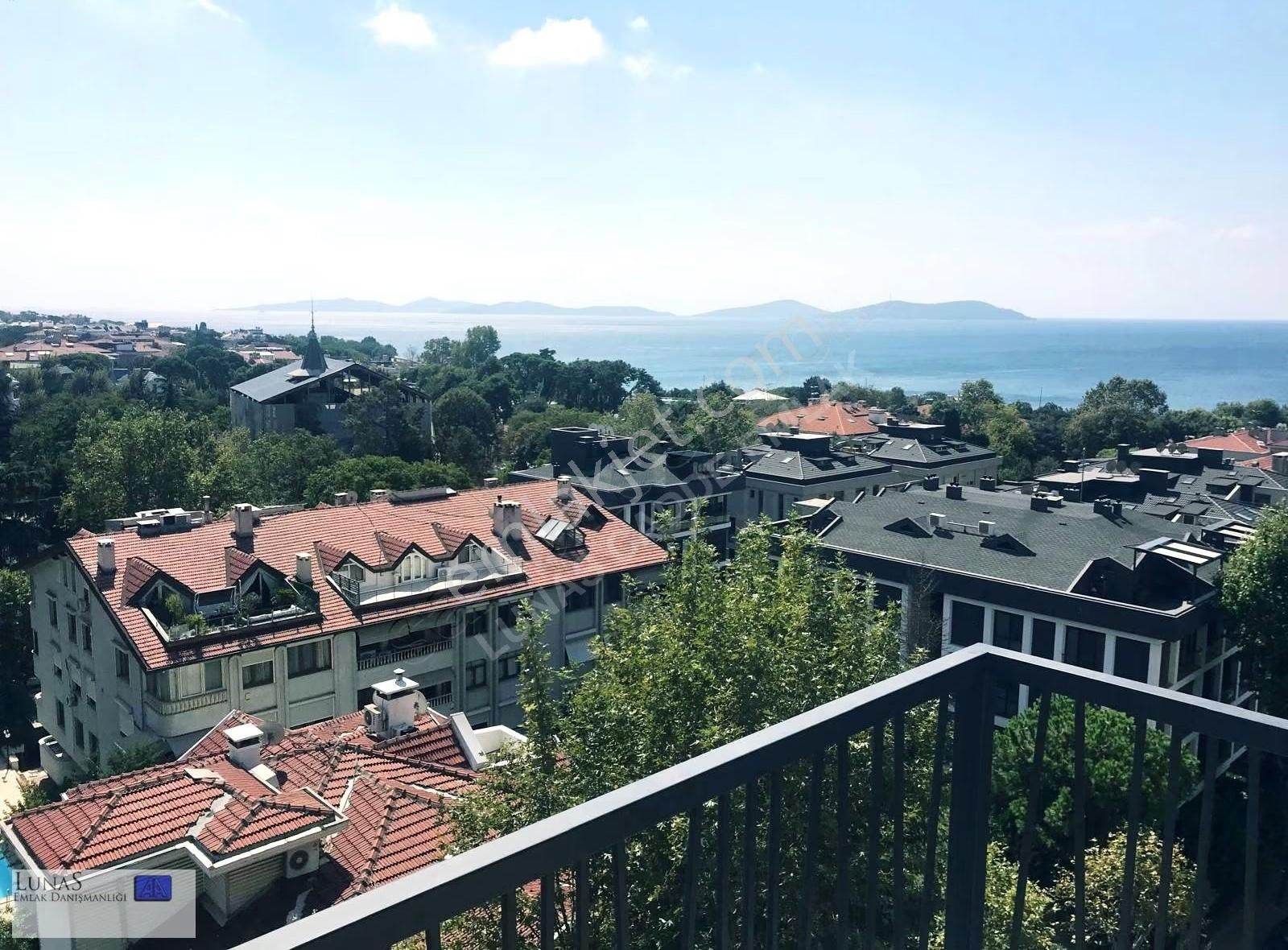 Lunas'dan Fb Sahil'de Deniz Manzaralı Balkonlu 3+1 105 M2 Net - Görsel 4