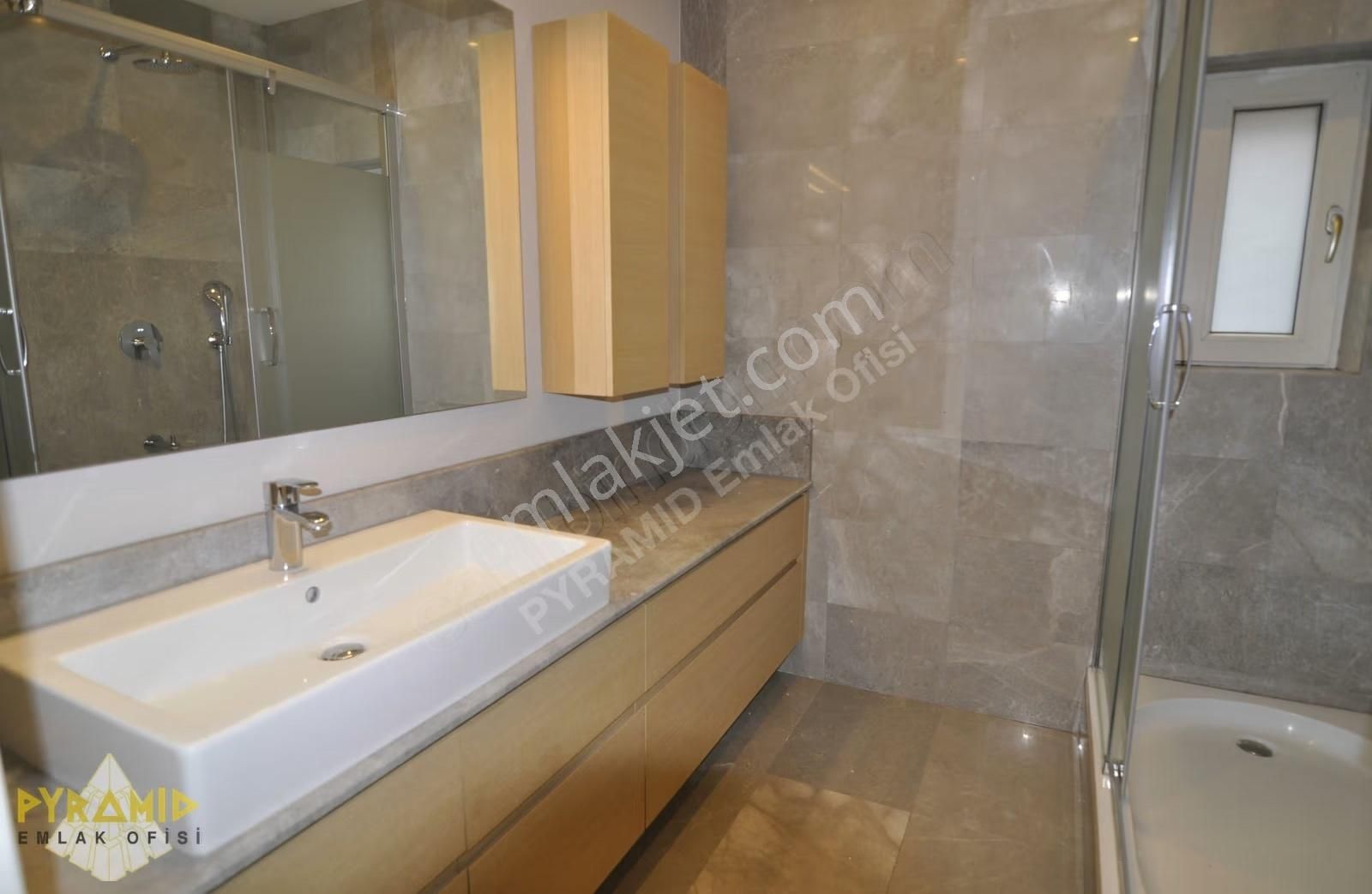 Pyramıd'den Bosphorus City 1.sıra Eşsiz Konumlu 4+1 Yalı Dairesi - Görsel 11